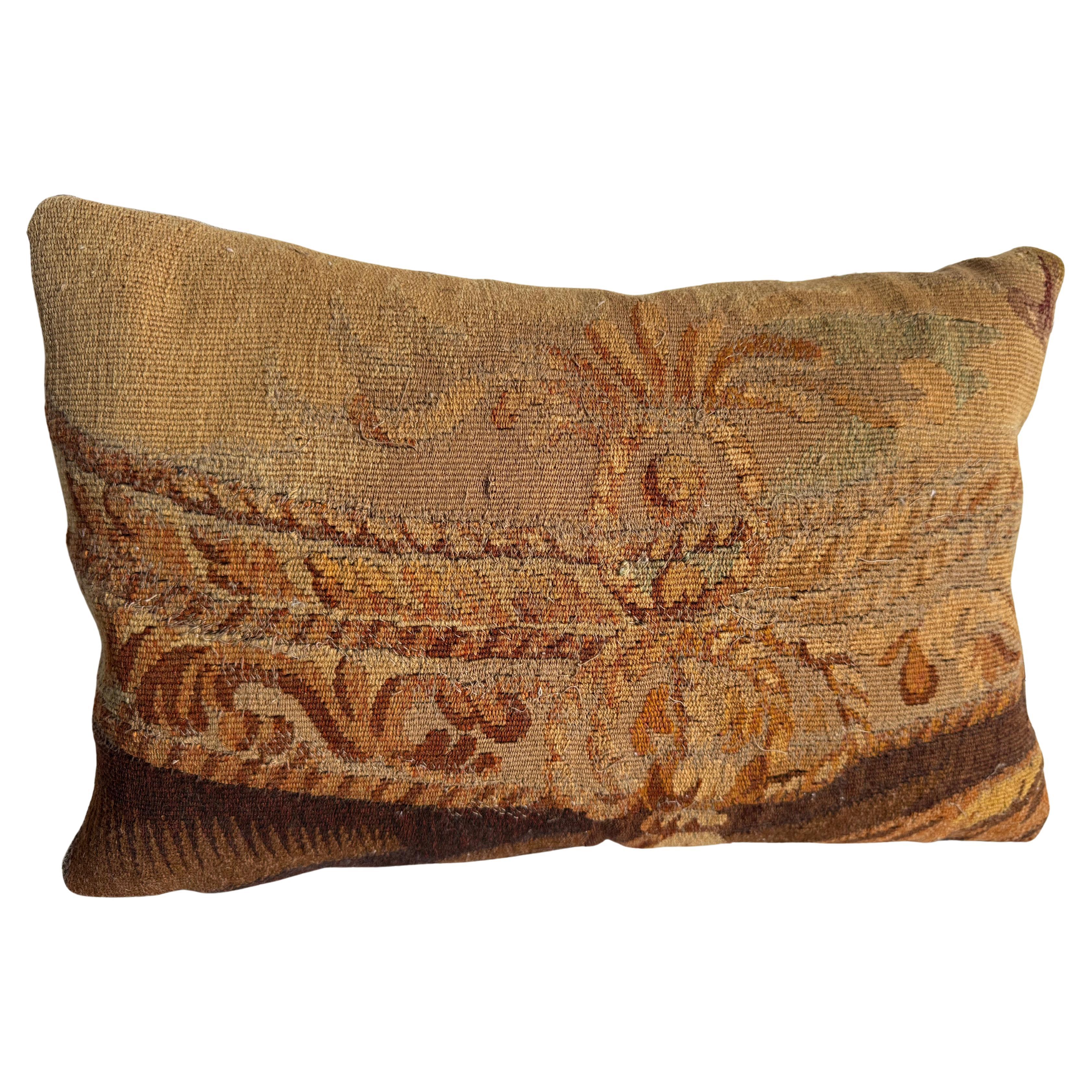 Almohada tapiz francés del siglo XVIII