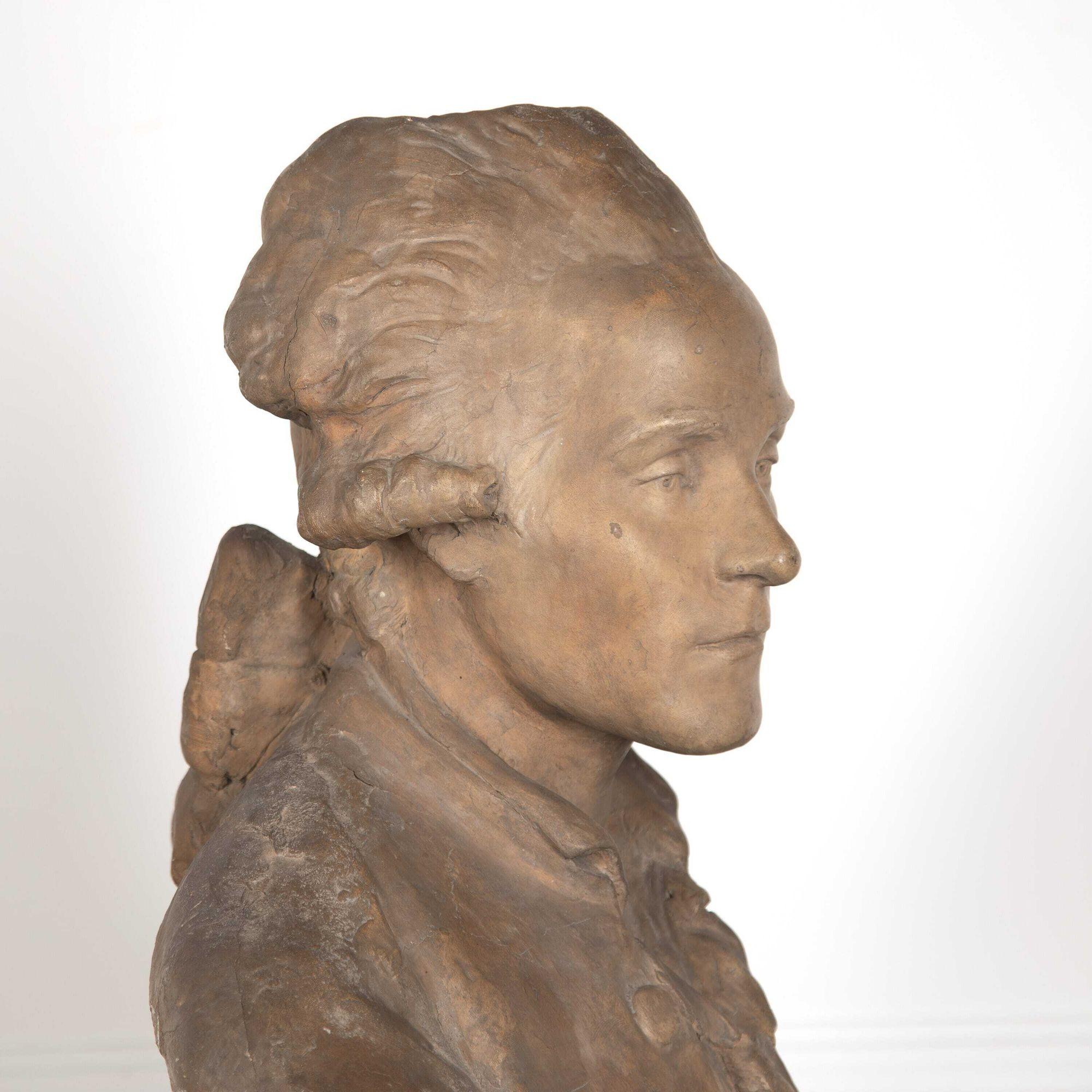 18th Century French Terracotta Bust of a Gentleman For Sale 2