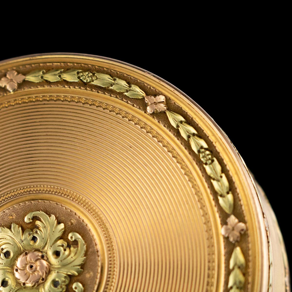 18th Century French Three-Color 18-Karat Gold Snuff Box, circa 1777 2