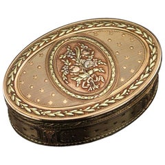 18th Century French Three-Color 18-Karat Gold Snuff Box, circa 1785