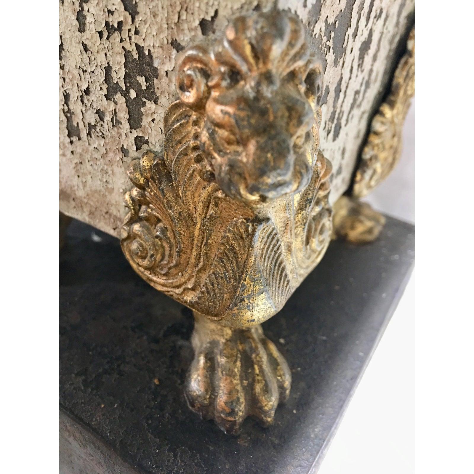 18th century French Tole Peinte Cachepot.
Stunning 18th century French Neoclassical style tole cachepot or vase with lion and paw feet. This beautiful French cachepot or urn has a pale green finish with a black base and gilt lion and paw feet. Can