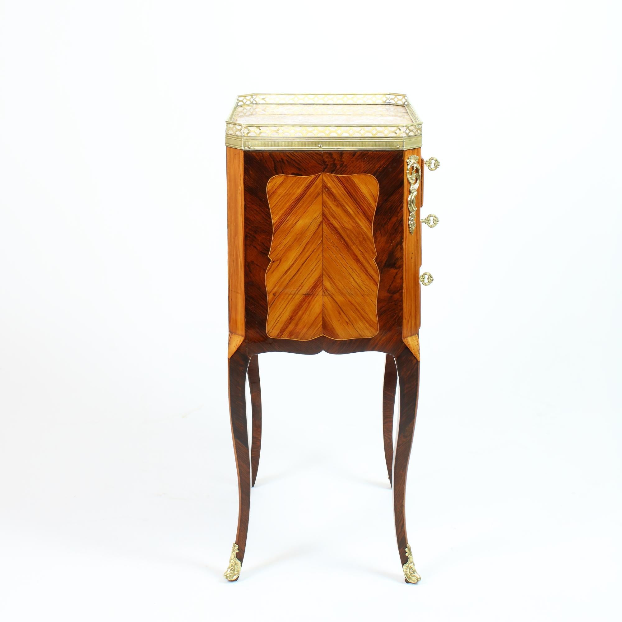 18th Century French Transition/Louis XVI Marquetry Side Table/Table Chiffonière In Good Condition In Berlin, DE