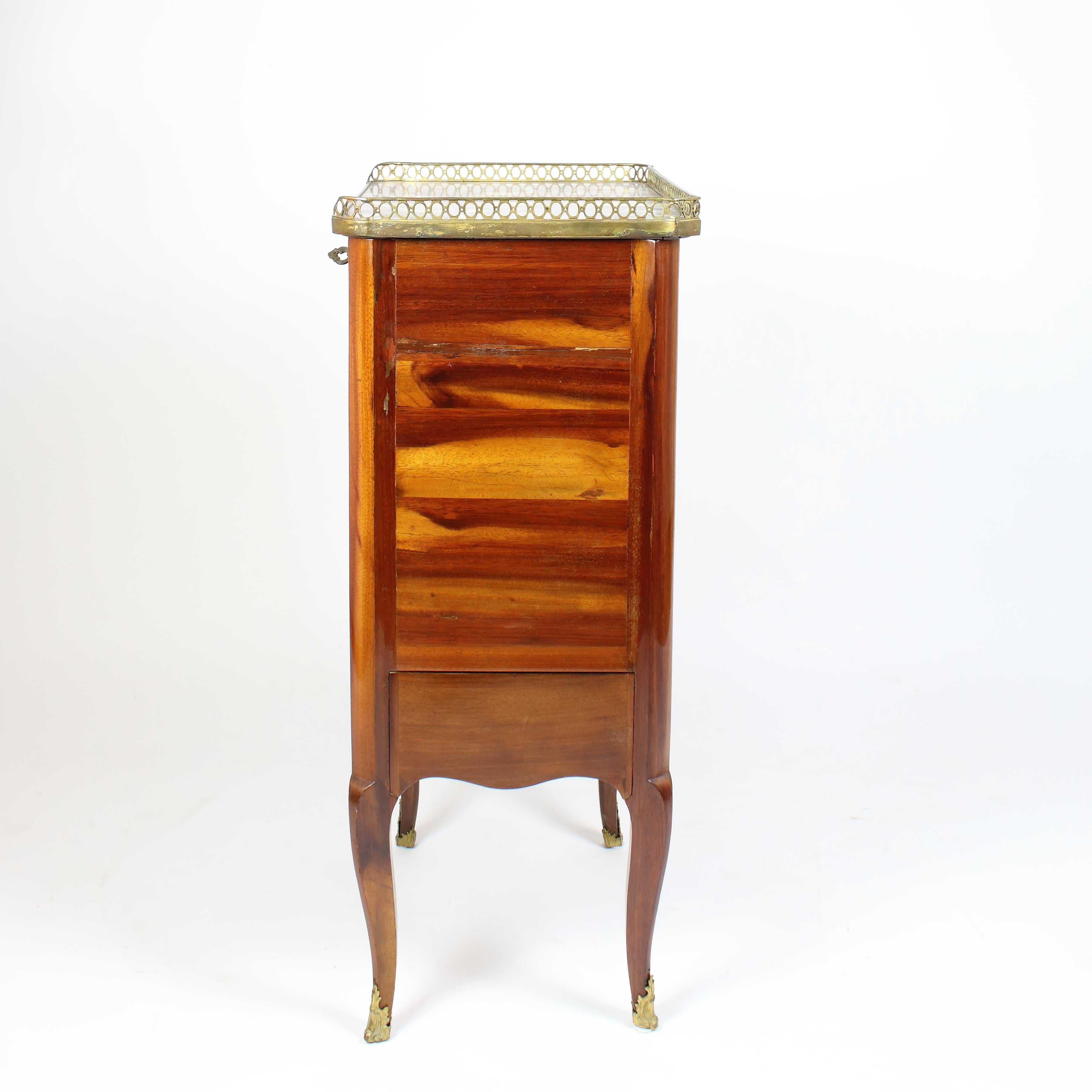 18th Century French Transition Louis XVI Small Writing Cabinet Meuble Ecritoire For Sale 1