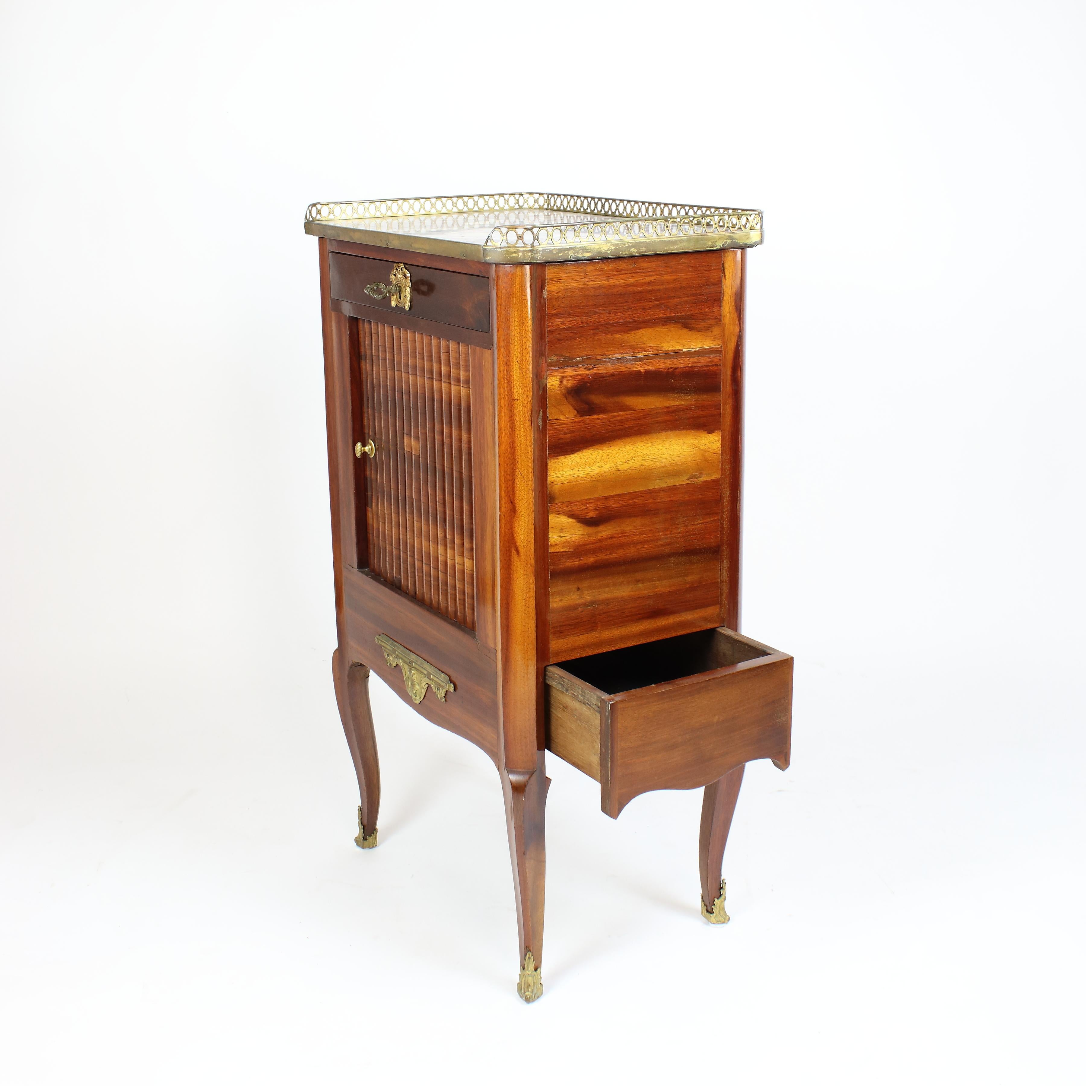 18th Century French Transition Louis XVI Small Writing Cabinet Meuble Ecritoire For Sale 2