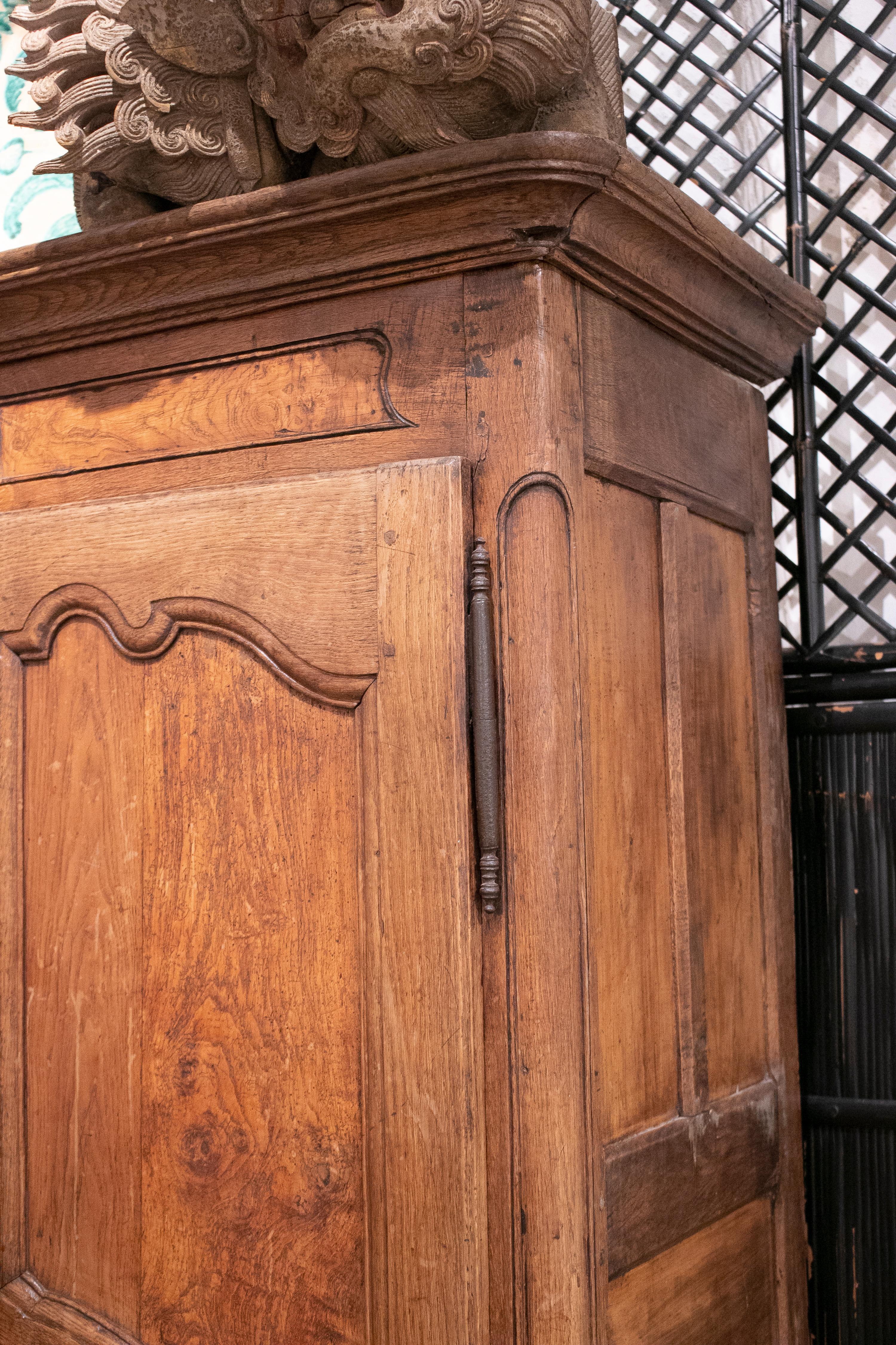 18th Century French Two Door Oak Panelled Wardrobe 4