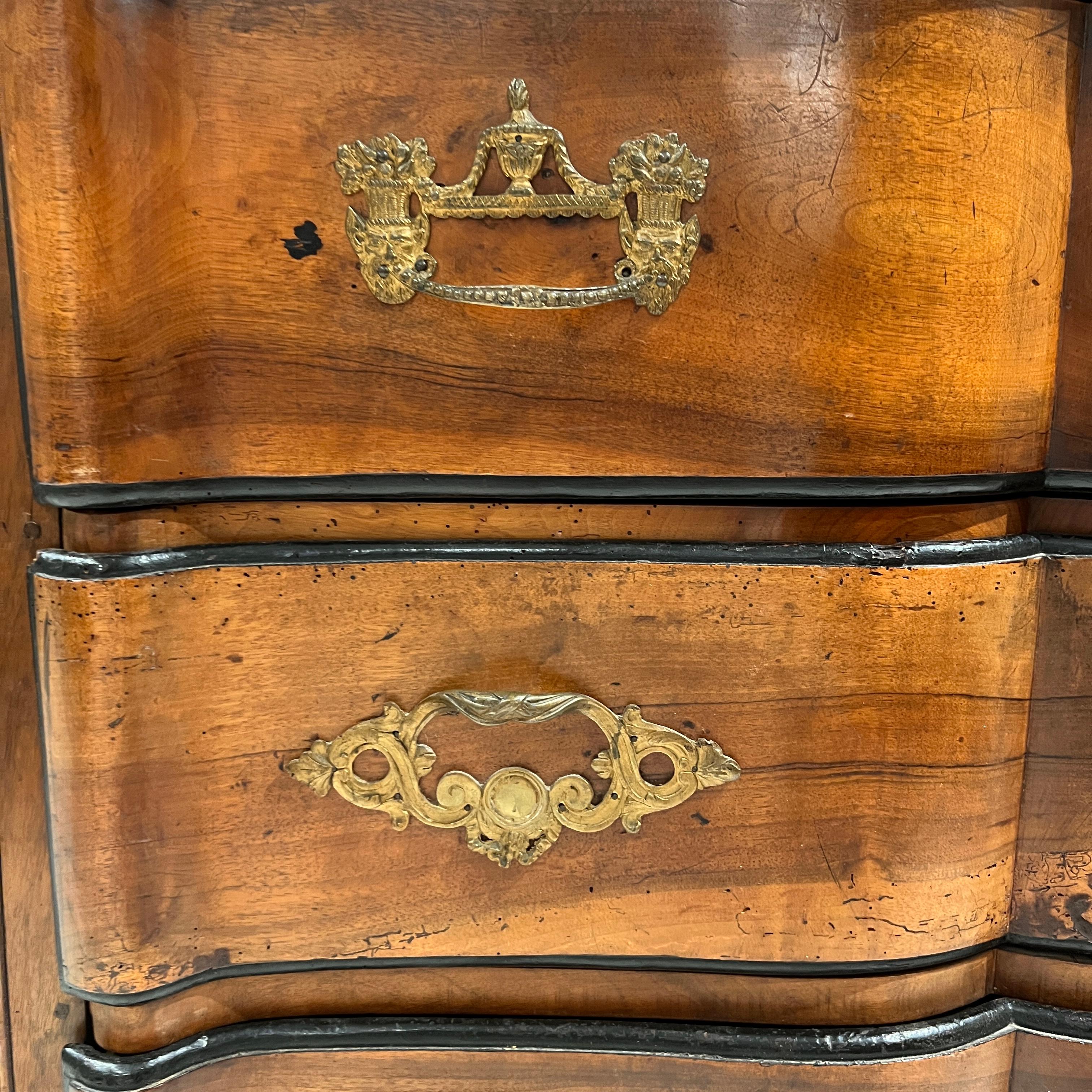 18th Century French Walnut Antique Chest from Bordeaux For Sale 2