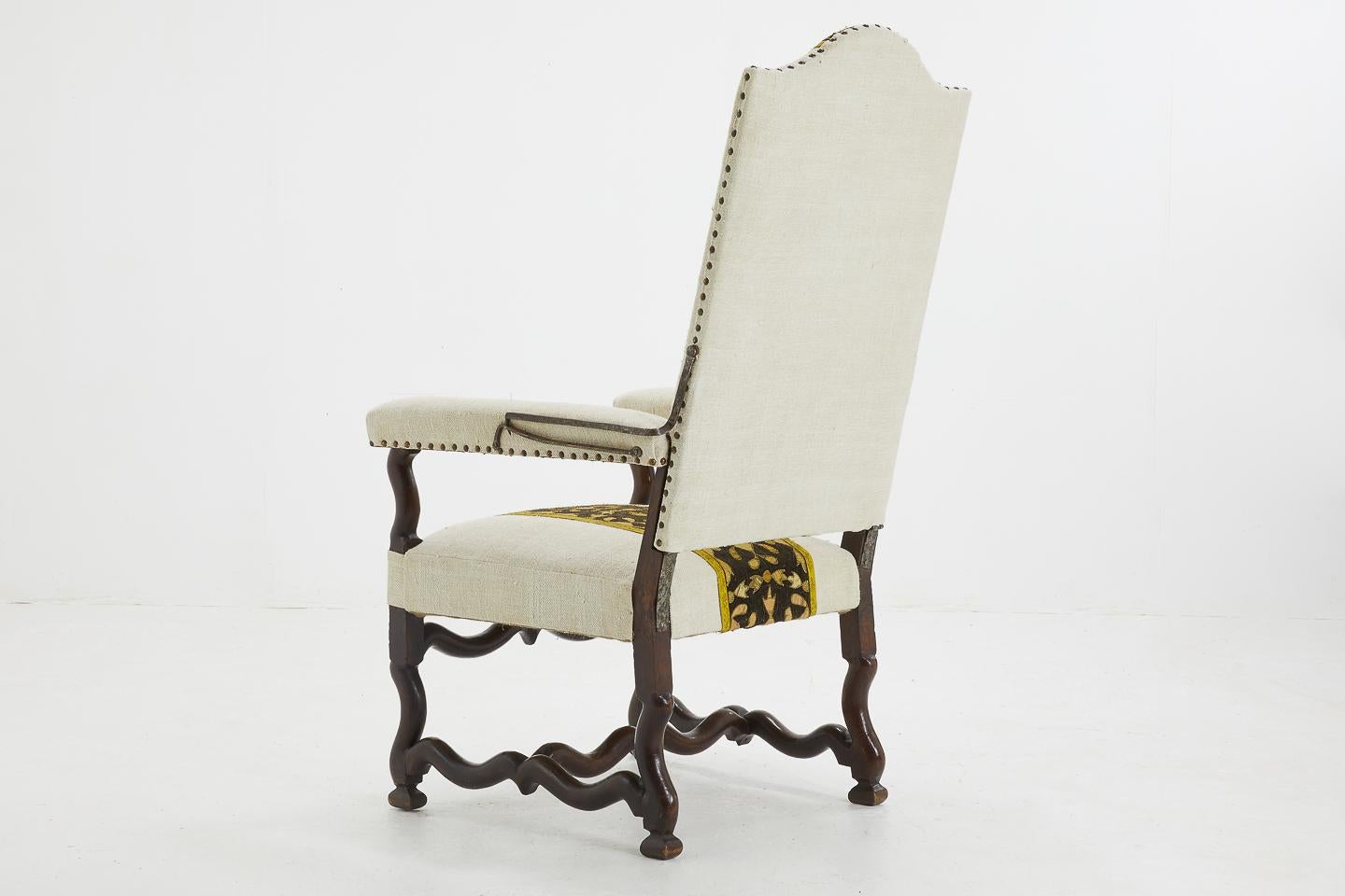 18th Century French Walnut Armchair with Metal and Silk Thread Panel In Good Condition For Sale In Husbands Bosworth, Leicestershire