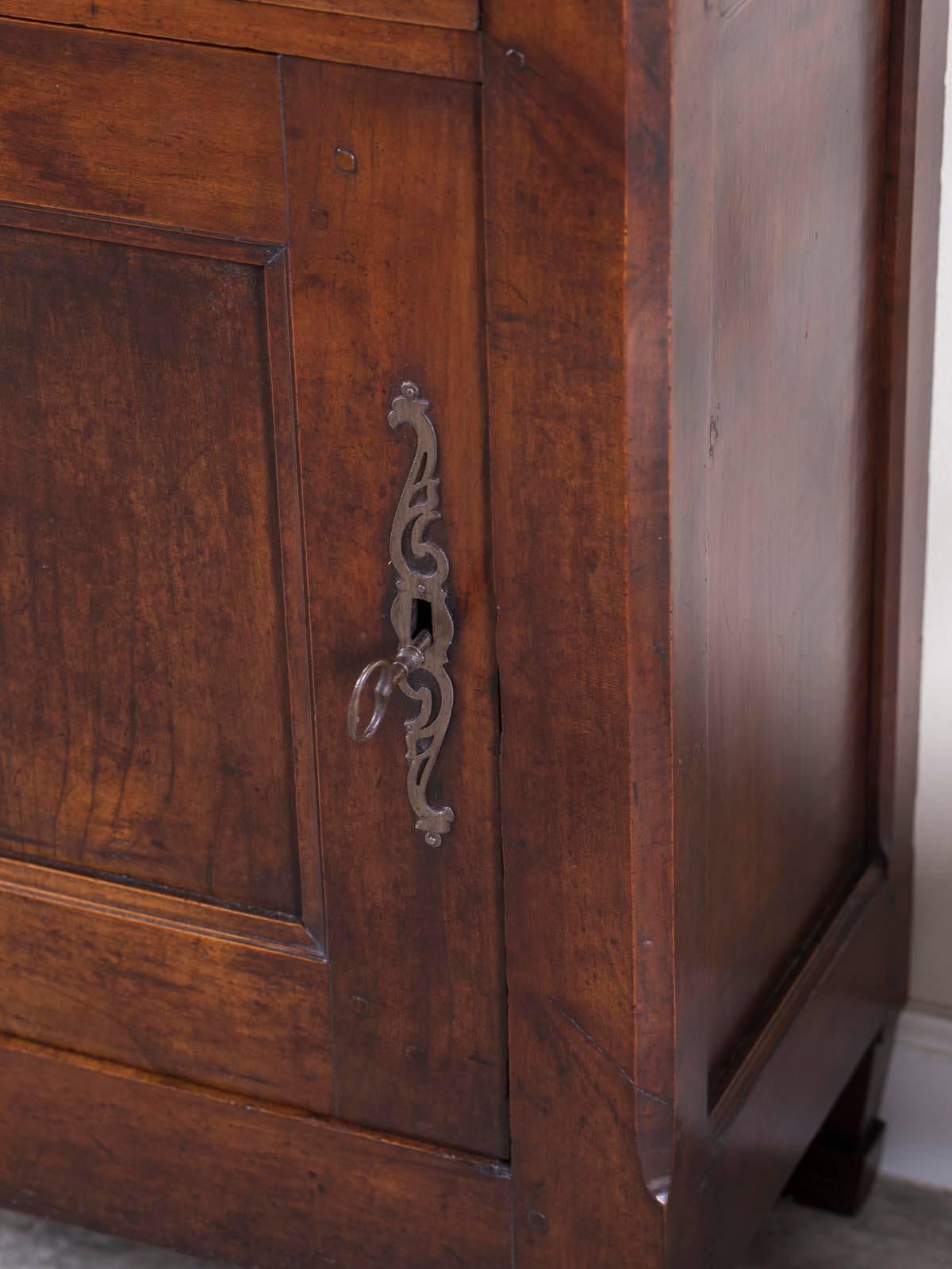 18th Century French Walnut Cabinet In Excellent Condition In Houston, TX