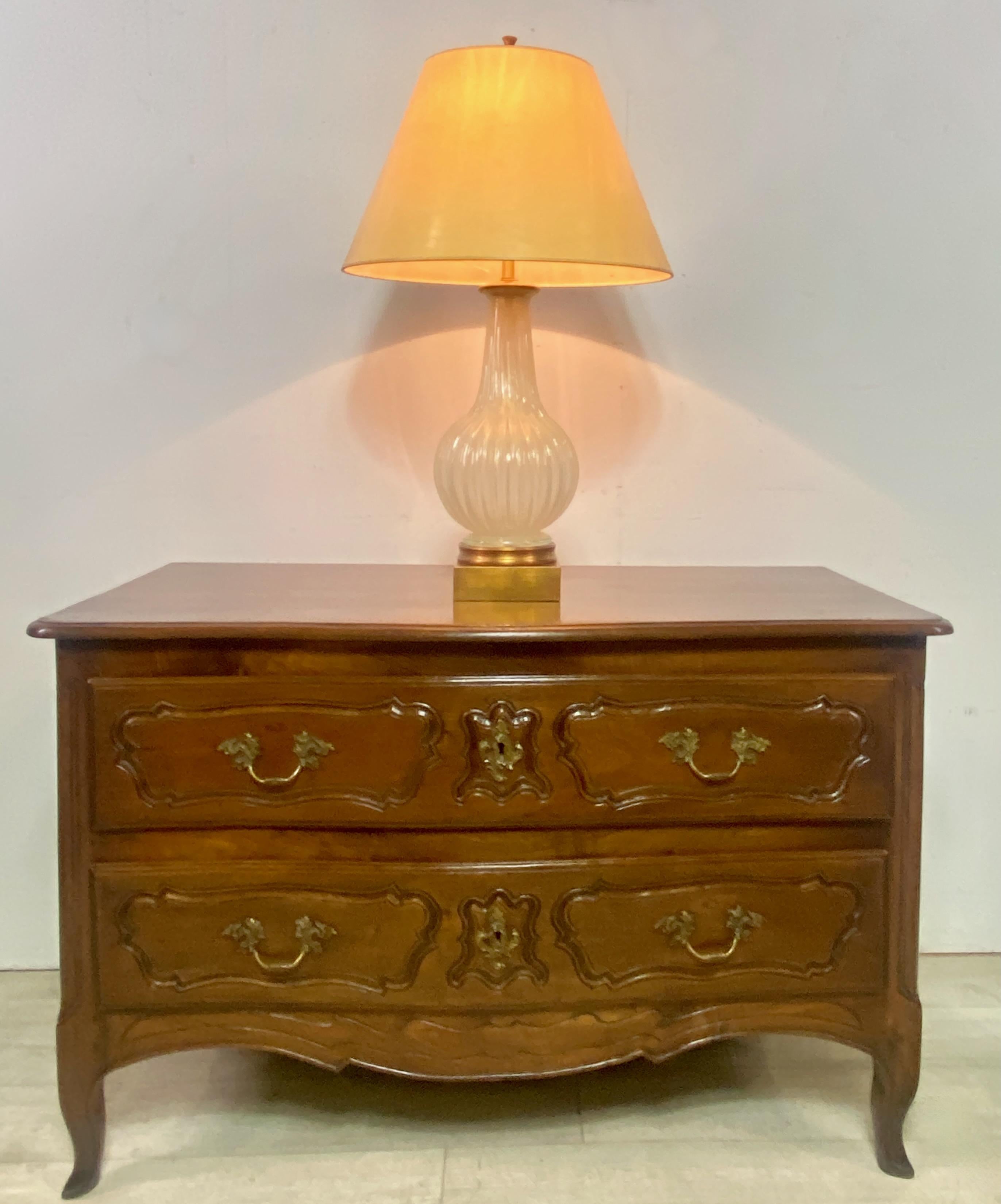 Cassettiera in noce francese del XVIII secolo CIRCA 1770 in vendita 6