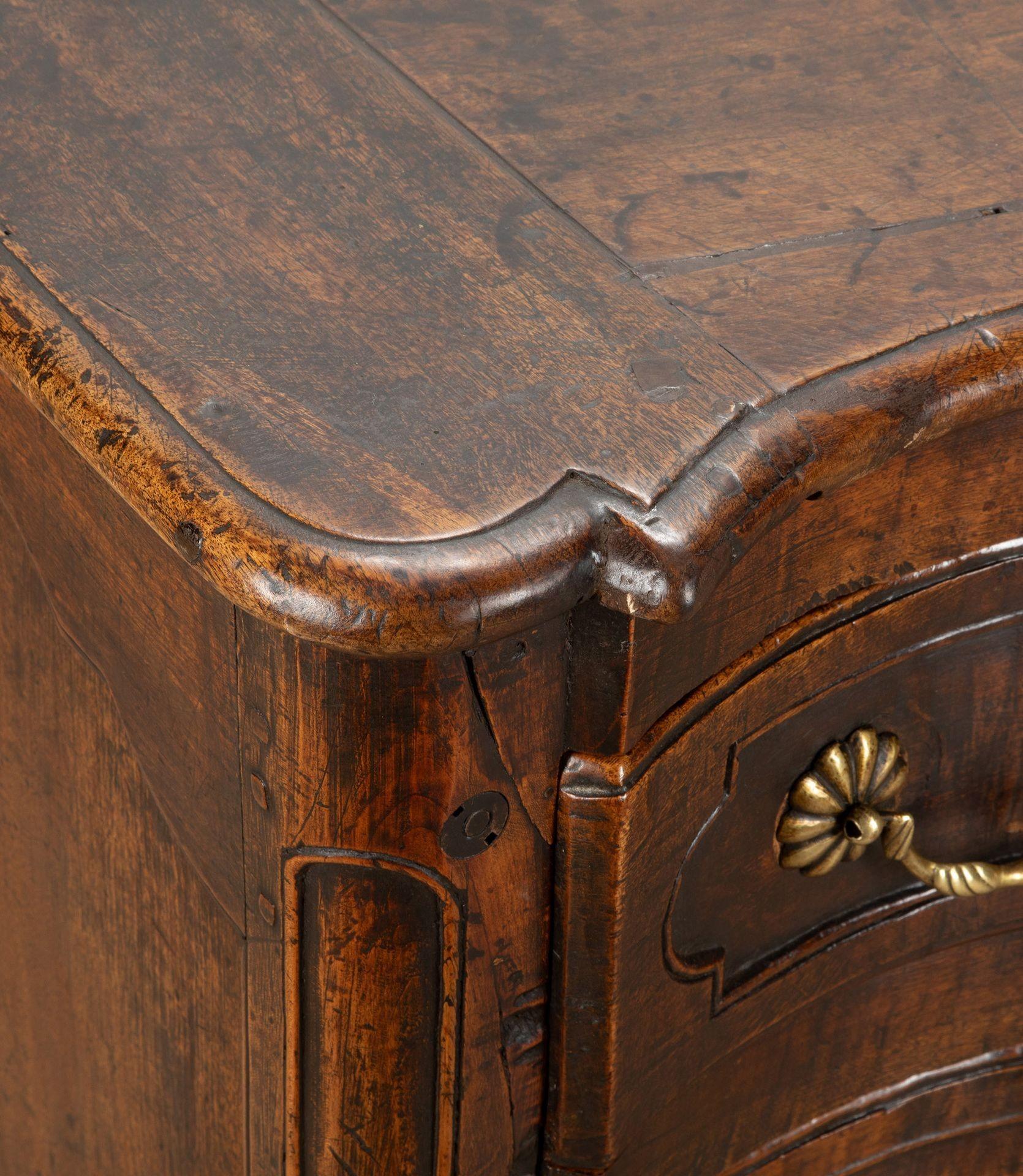 18th Century French Walnut Commode For Sale 2