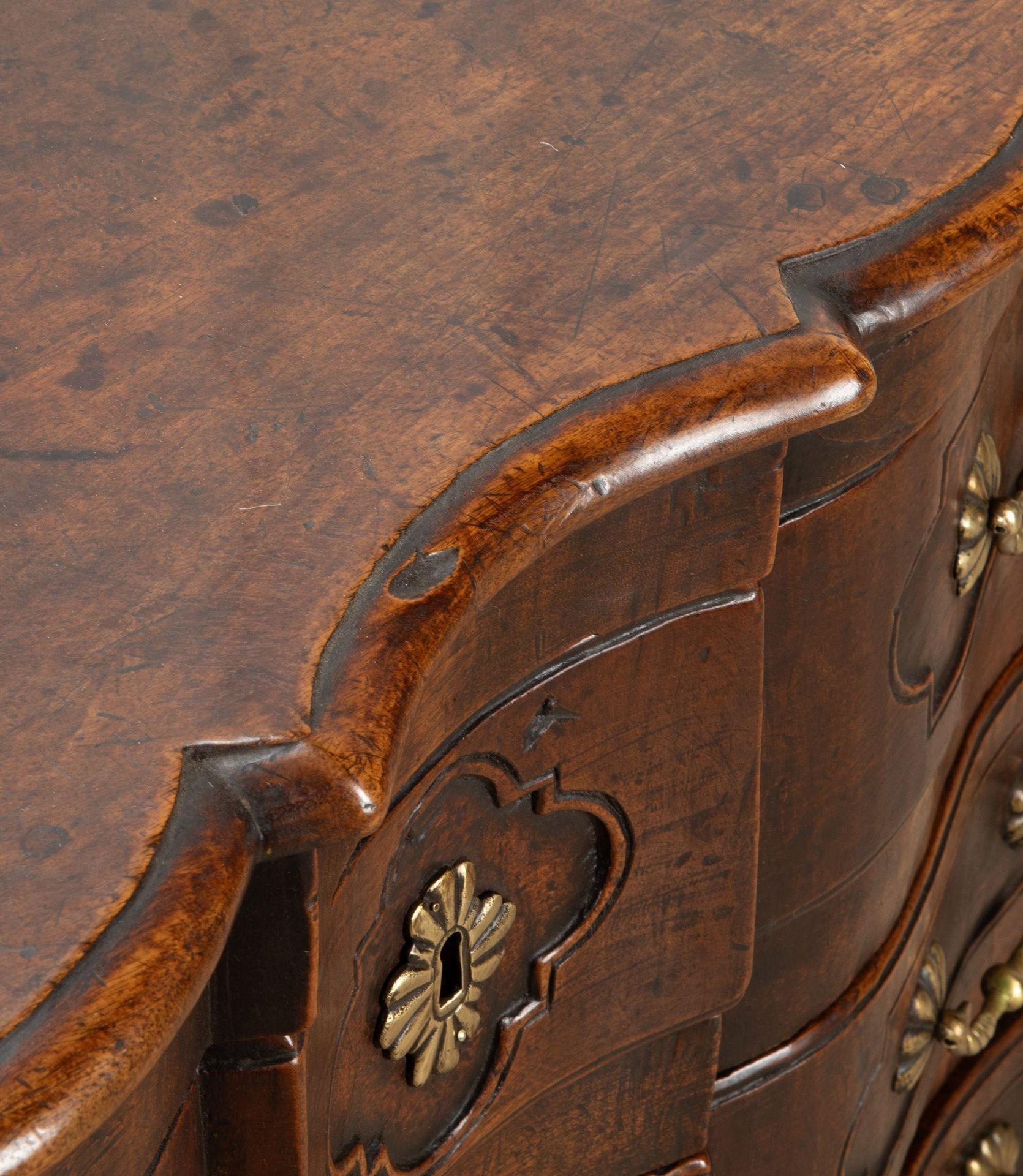 18th Century French Walnut Commode For Sale 4