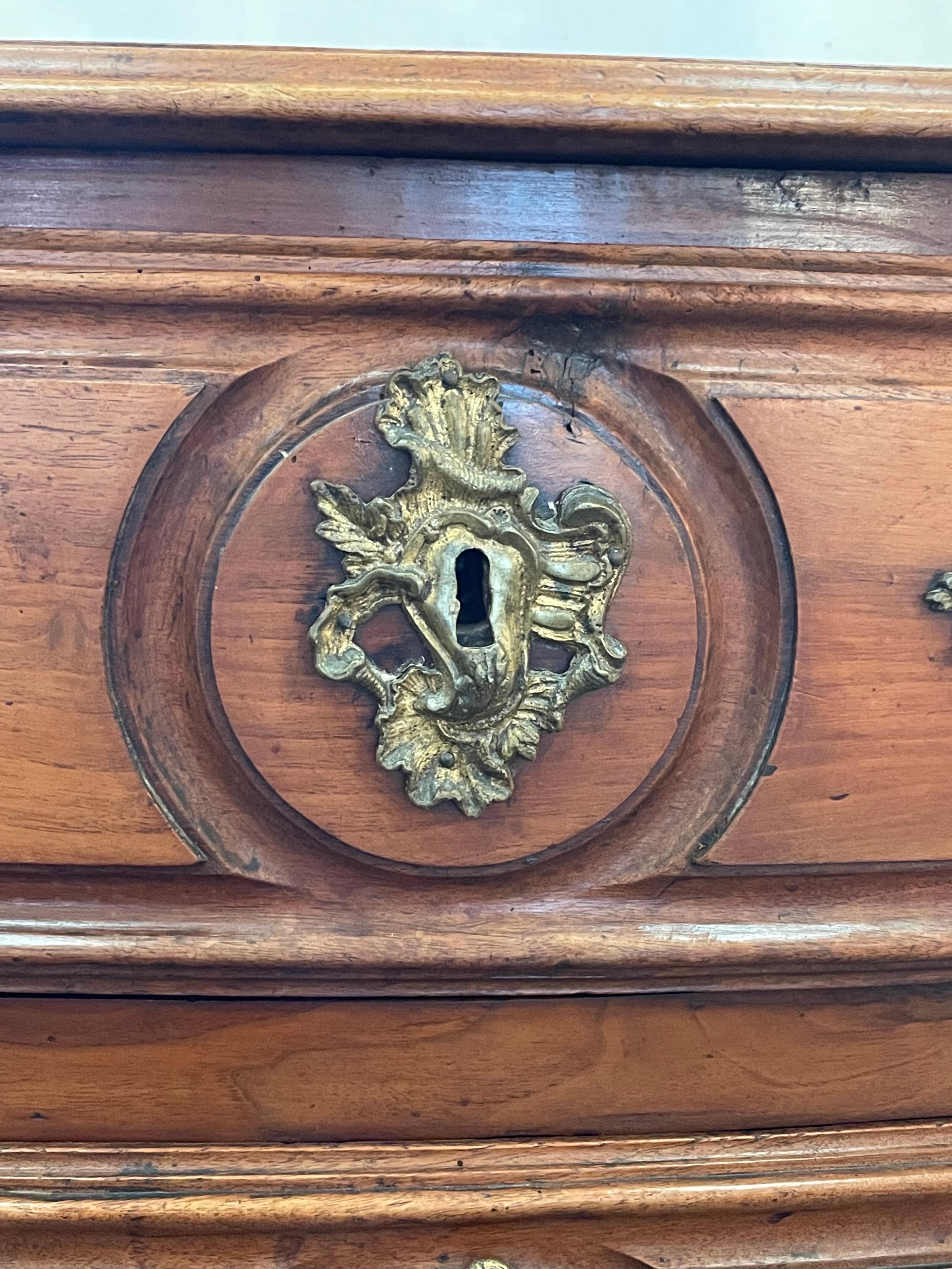 18th Century French Walnut Commode with Brass Fixtures In Good Condition For Sale In Houston, TX