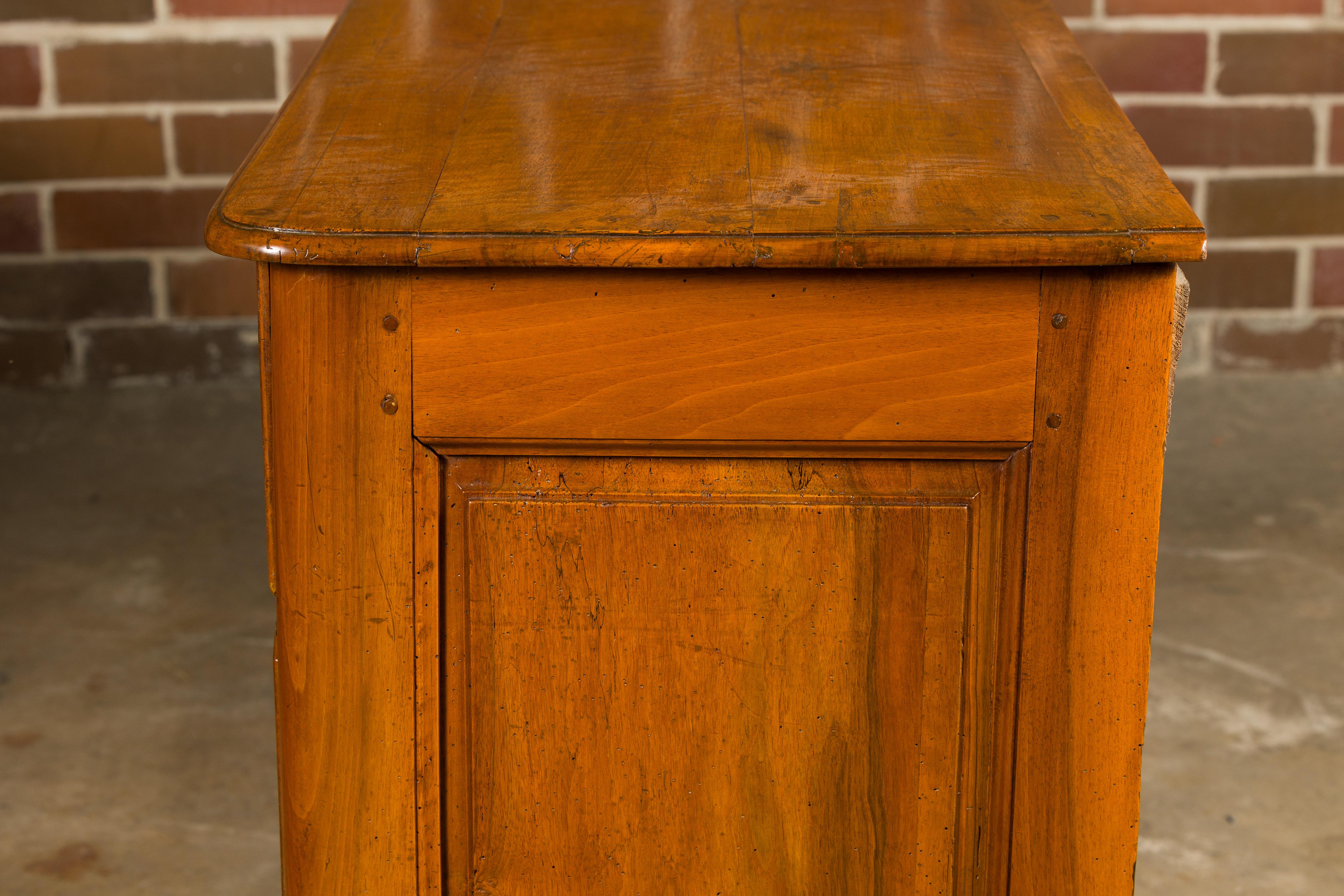 18th Century French Walnut Commode with Three Drawers and Carved Apron For Sale 10