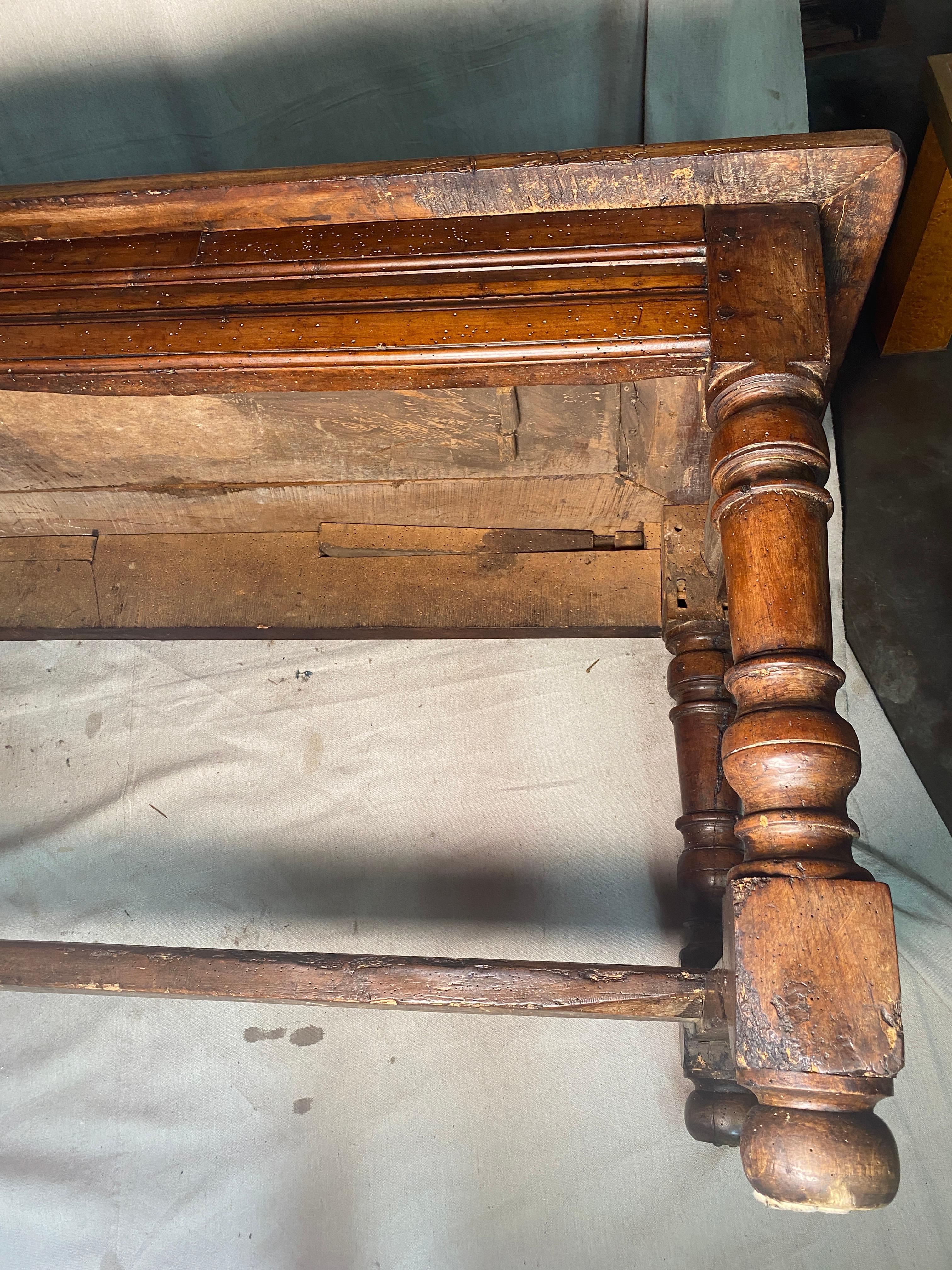 18th Century French Walnut Country Table For Sale 1