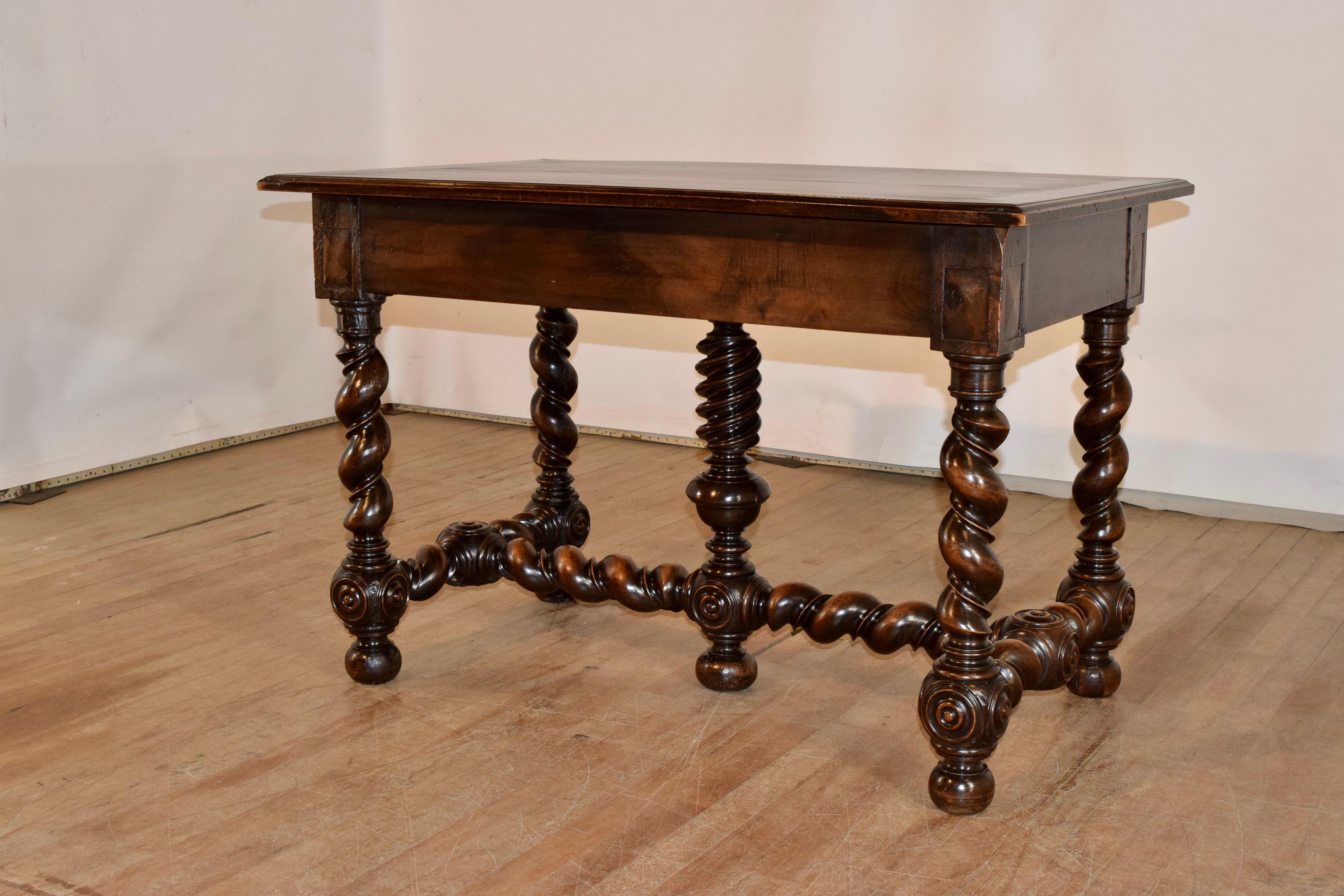 18th Century French Walnut Library Table For Sale 5