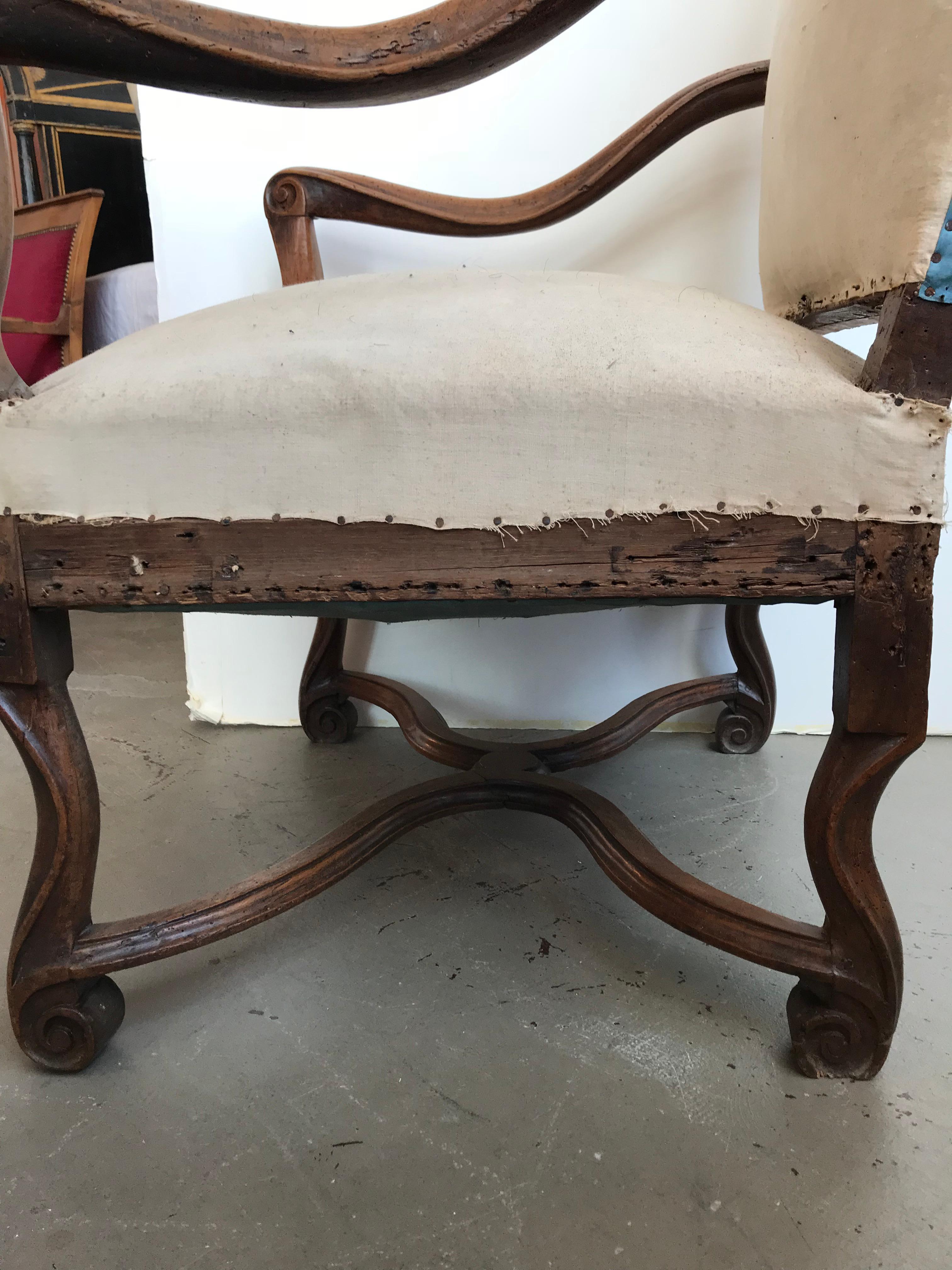Metal 18th Century French Walnut Louis XIII Armchair For Sale
