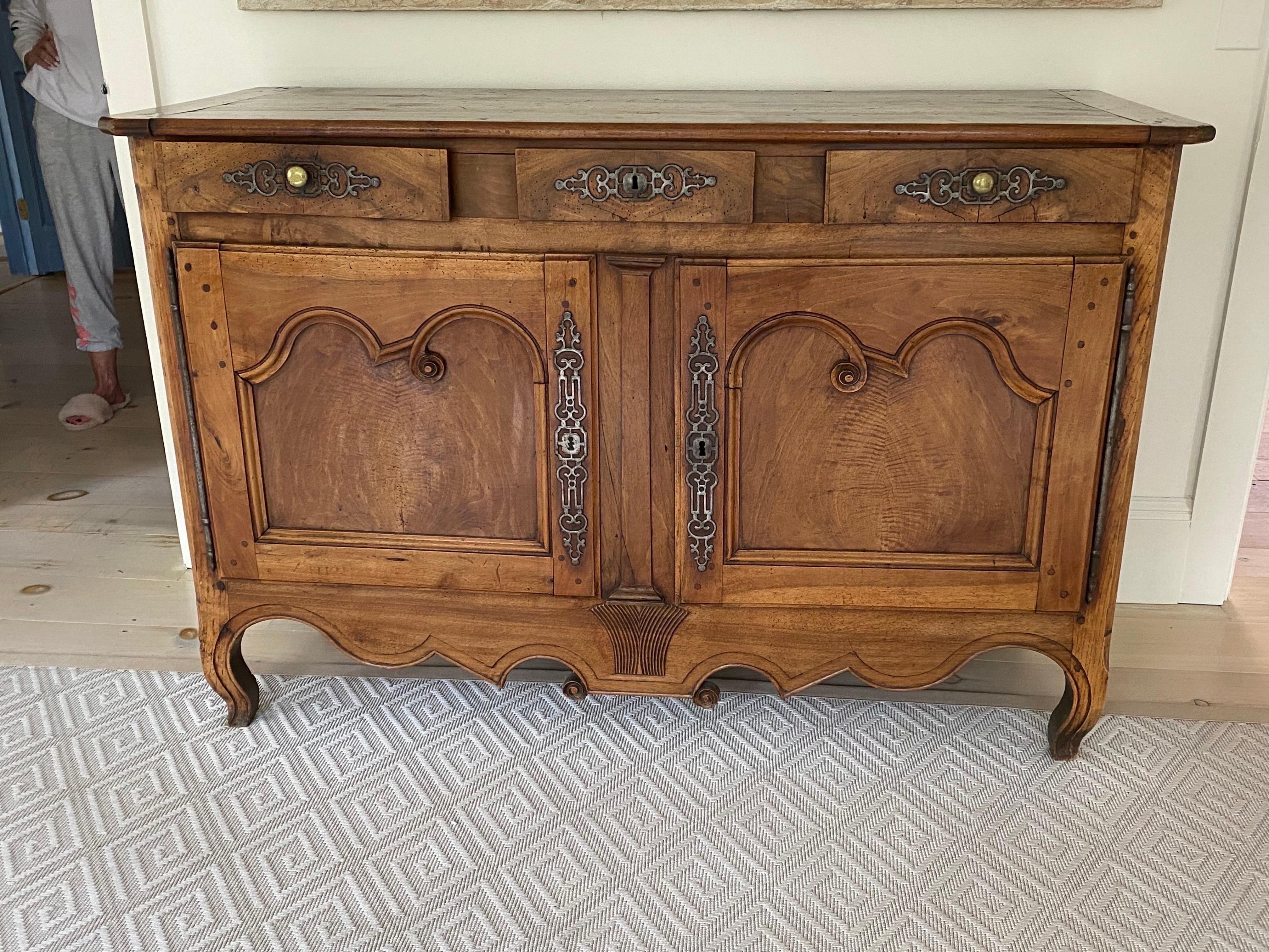 18th Century French Walnut Louis XV Provincial Buffet For Sale 14