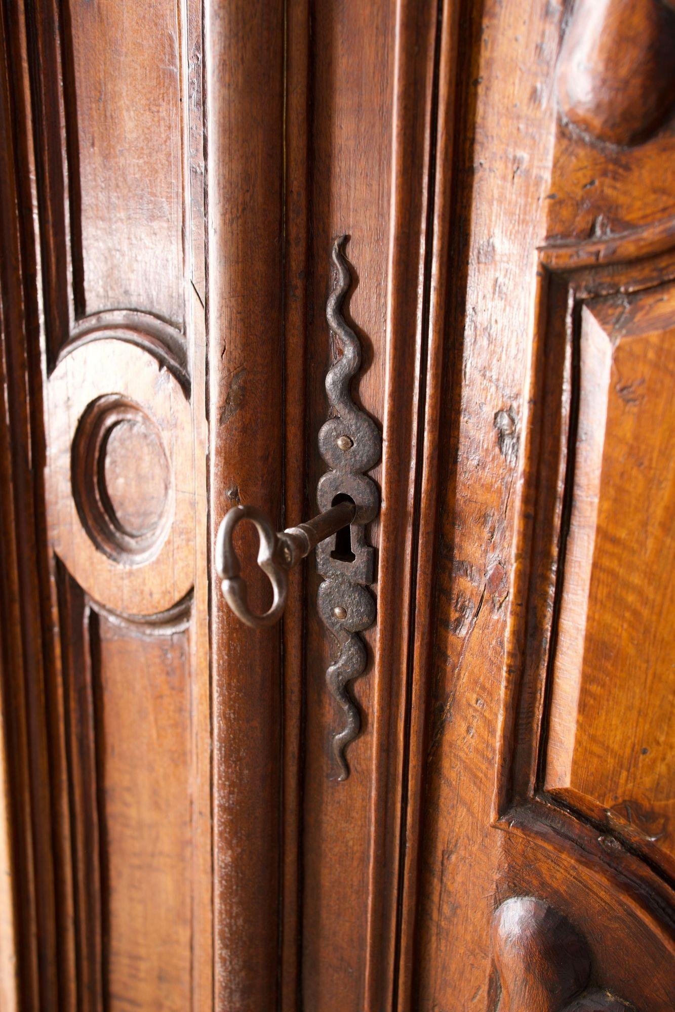 18th century French walnut Marriage cupboard 4
