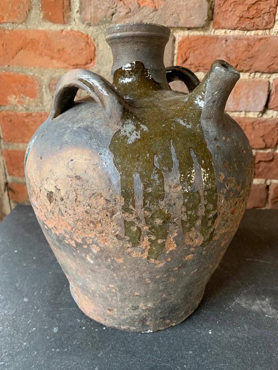 18th Century French Walnut Oil Jug In Good Condition For Sale In Ongar, GB