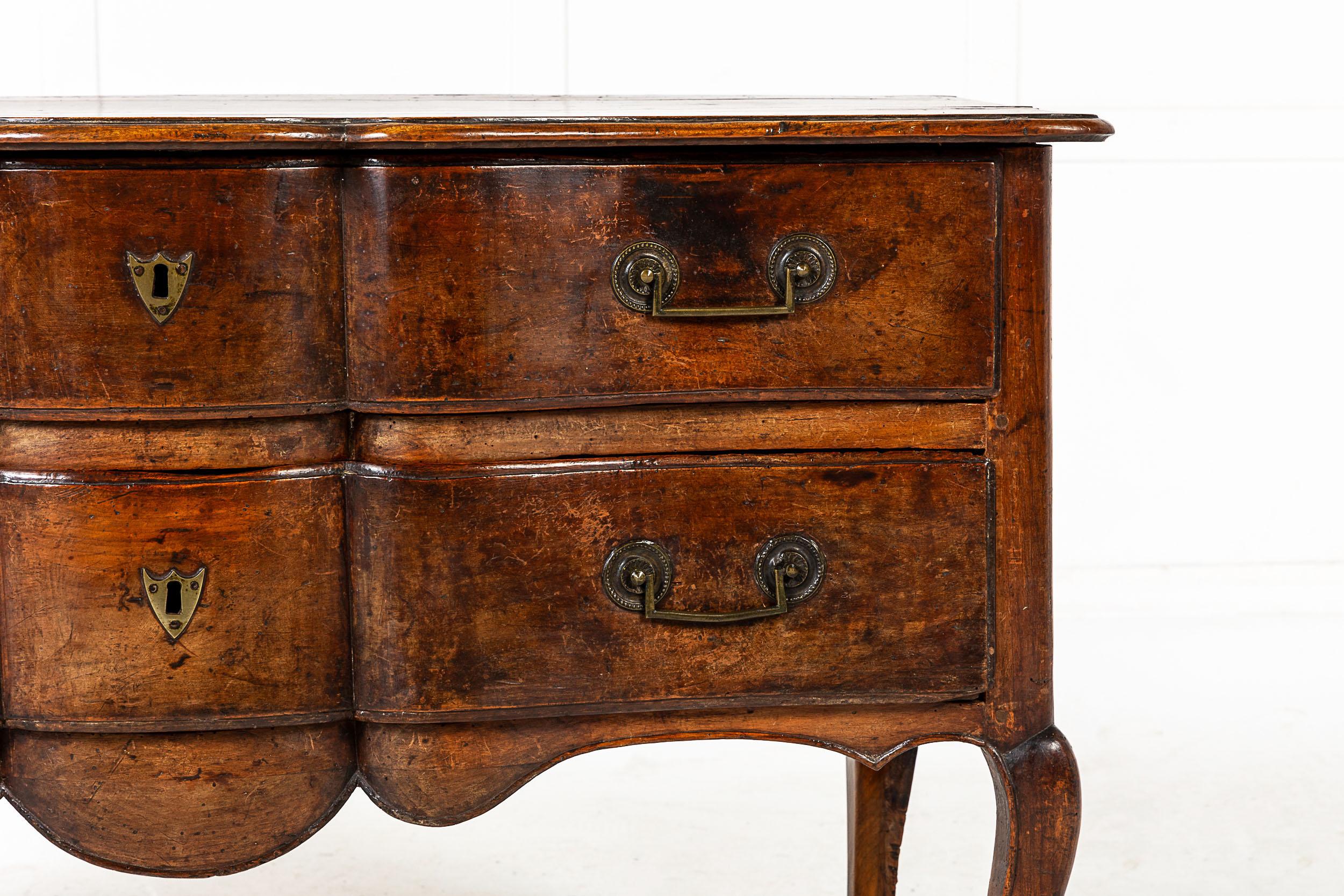 18th Century and Earlier 18th Century French Walnut Serpentine Commode For Sale