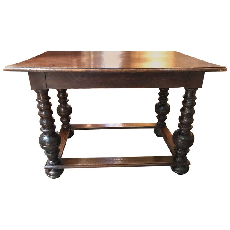 18th Century French Walnut Table For Sale at 1stDibs