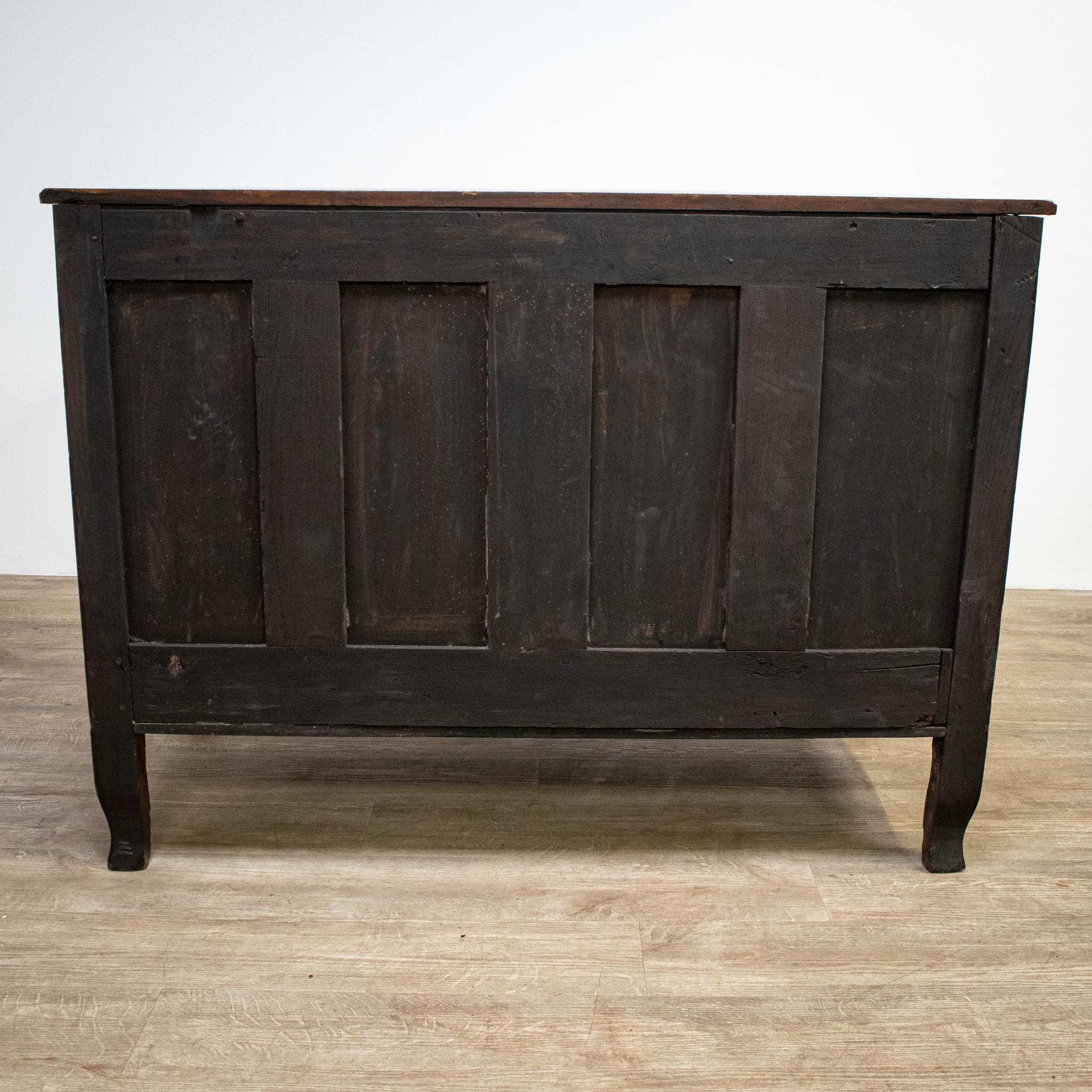 18th Century French Walnut Three Drawer Commode For Sale 11