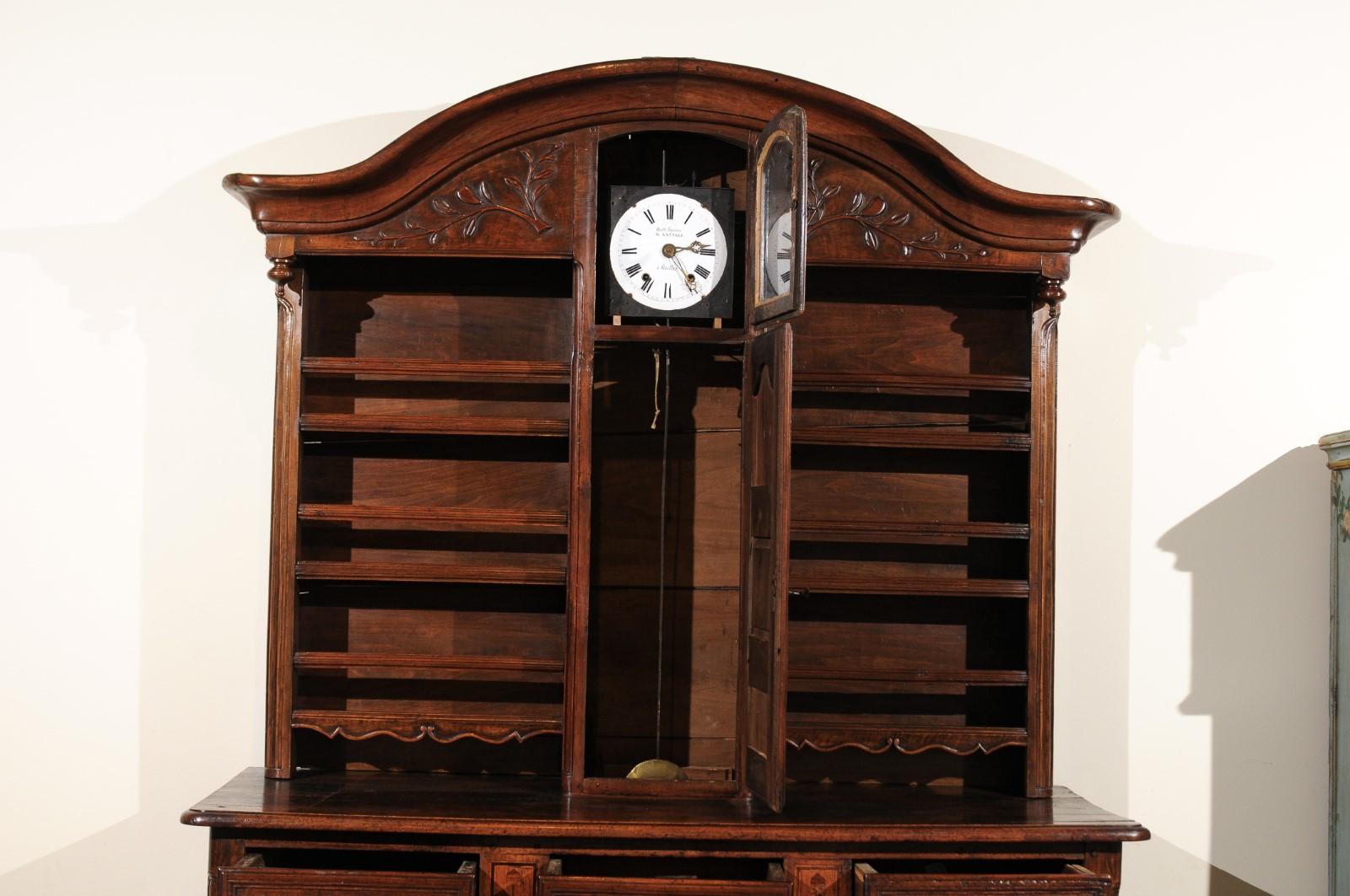 18th Century and Earlier 18th Century French Walnut Vaisellier with Clock For Sale