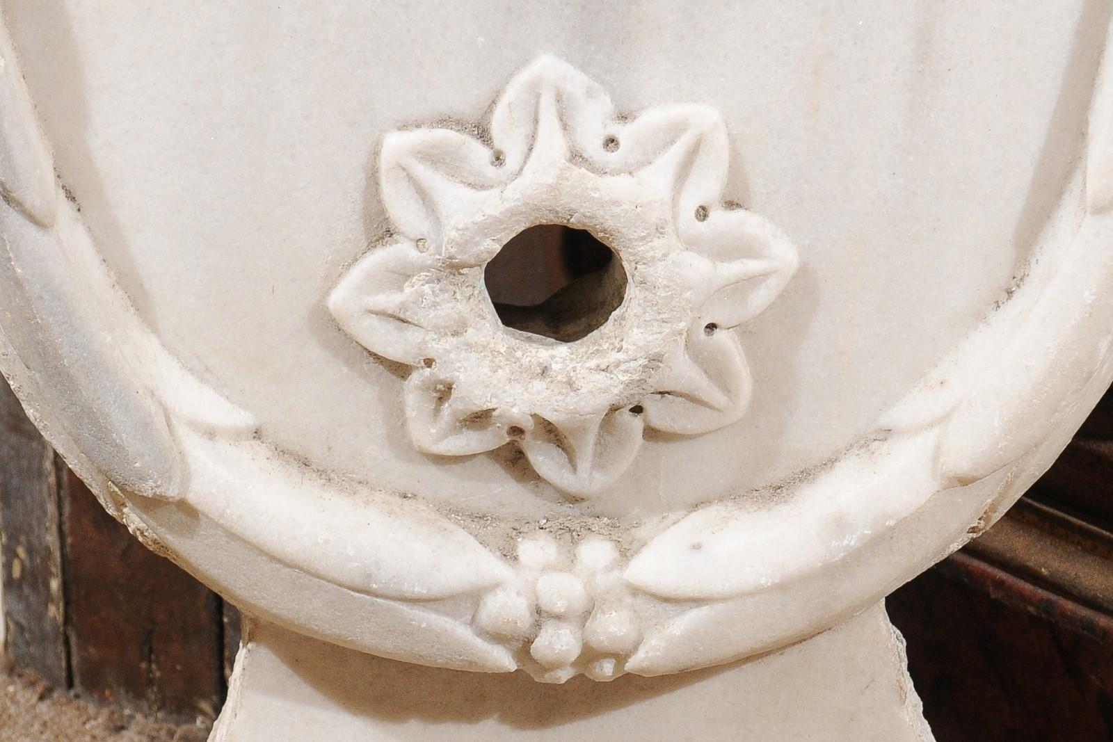 18th Century French White Carrara Marble Fountain Head For Sale 1