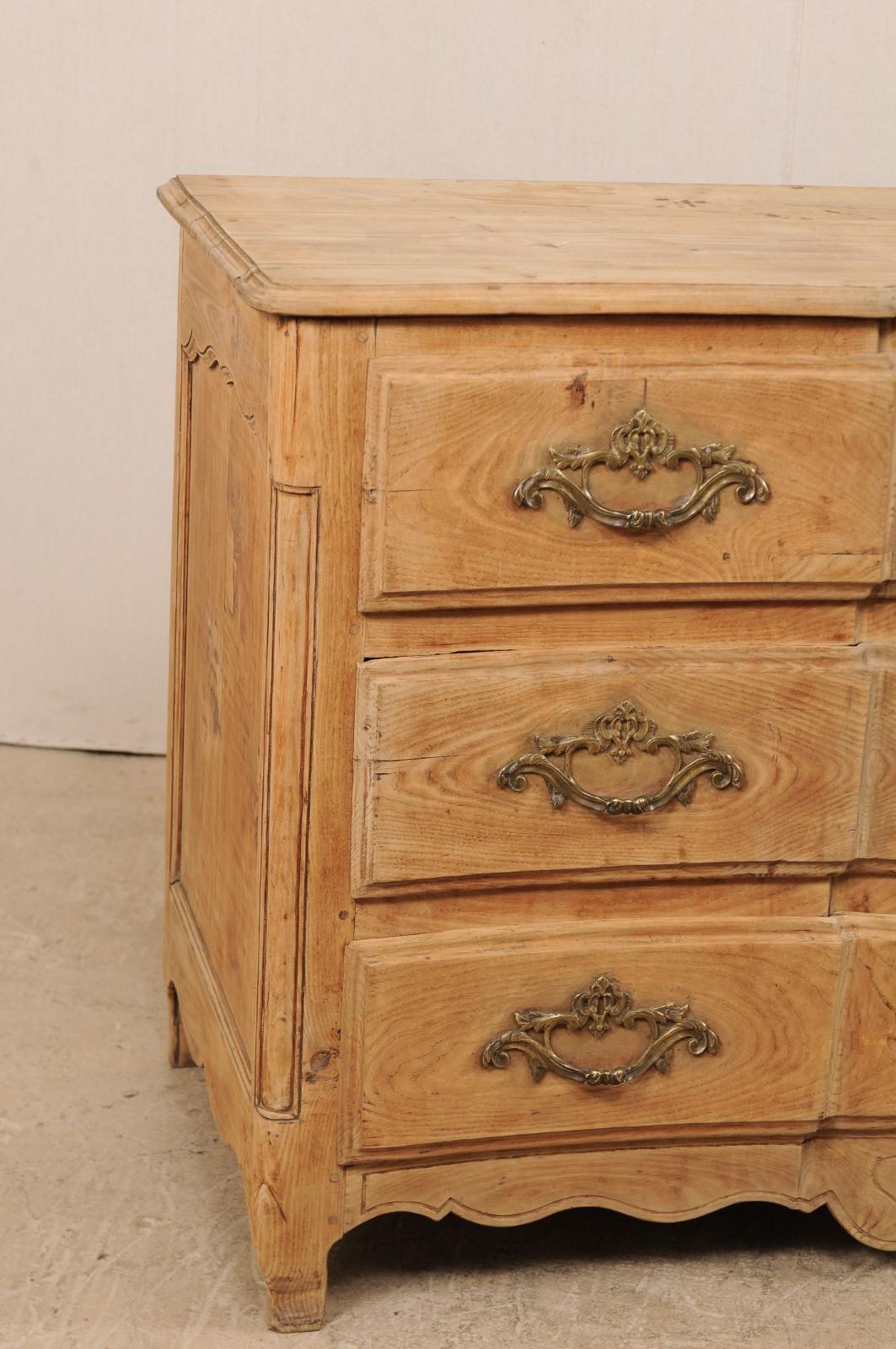 18th Century French Oxbow-Front Chest of Three Drawers w/ Rococo Brass Hardware 1