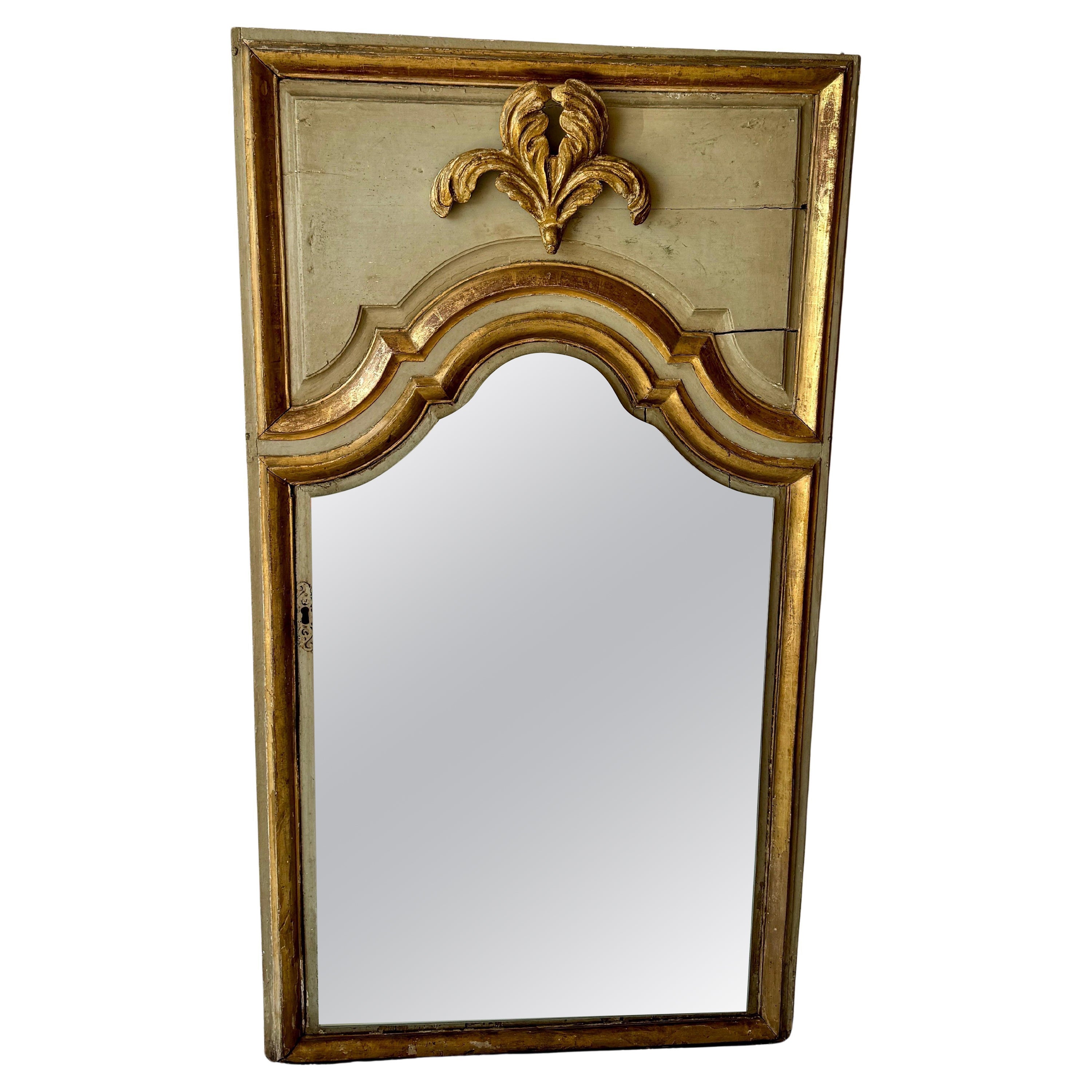 Miroir de sol Trumeau en bois doré du XVIIIe siècle