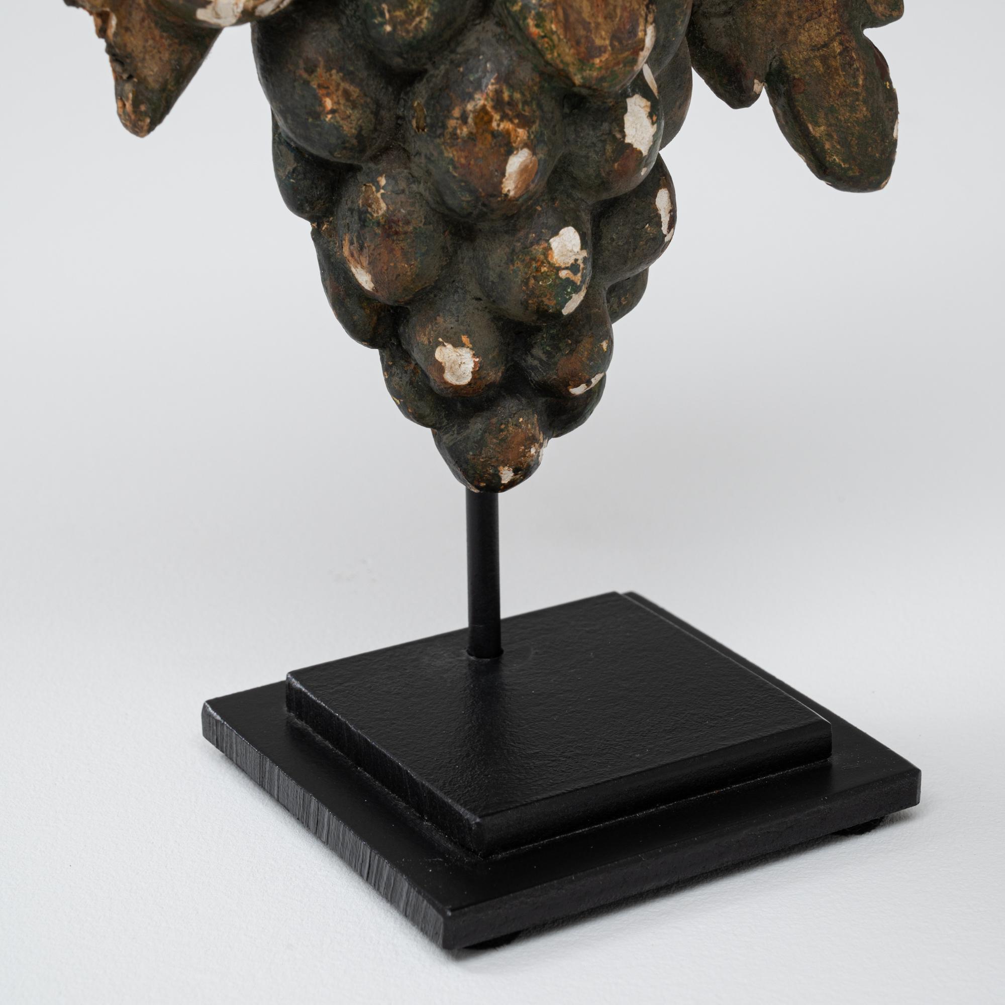 Decorazione barocca in legno francese del XVIII secolo su base metallica in vendita 3