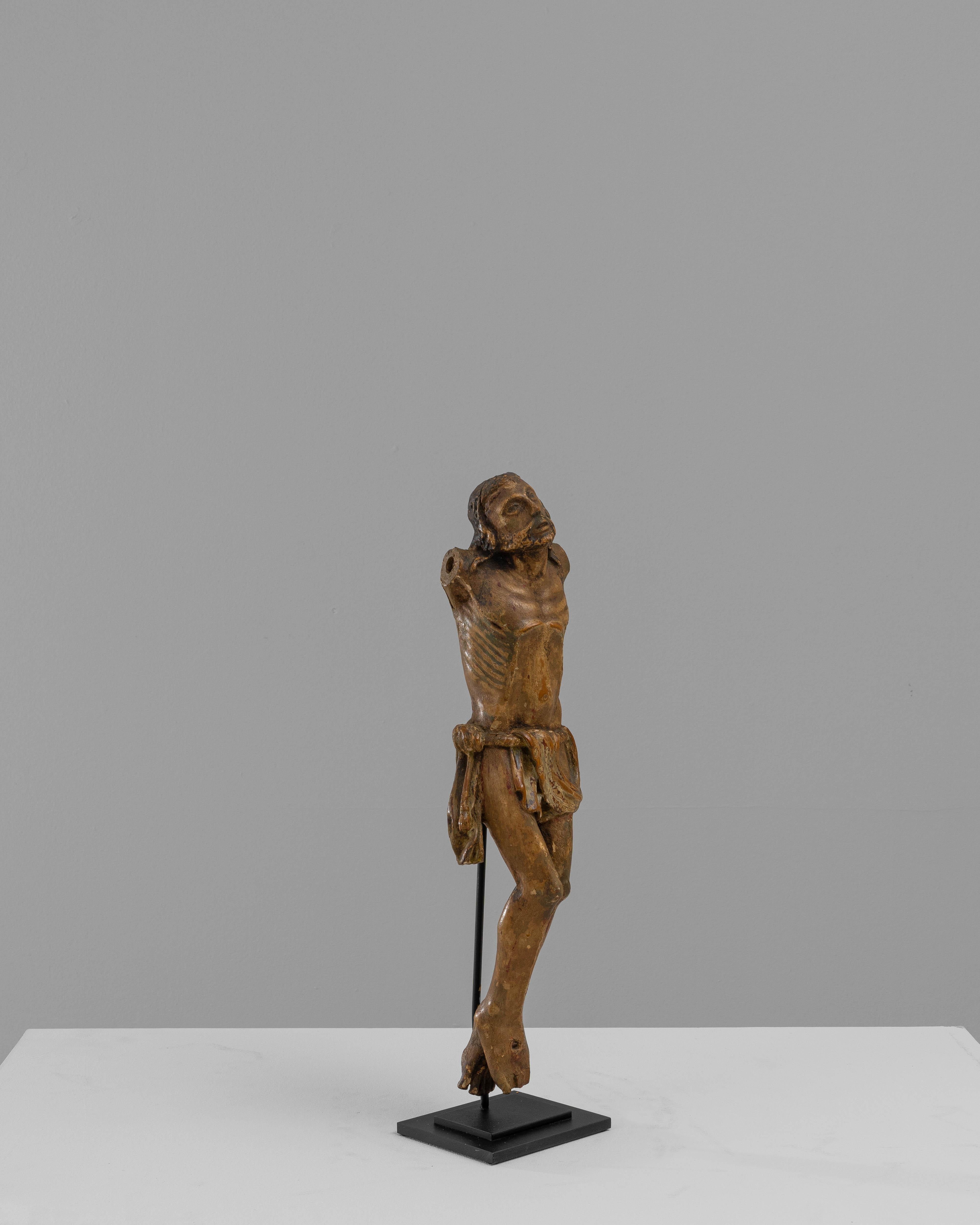 XVIIIe siècle et antérieur Sculpture en bois de Jésus du 18e siècle sur Stand en métal en vente
