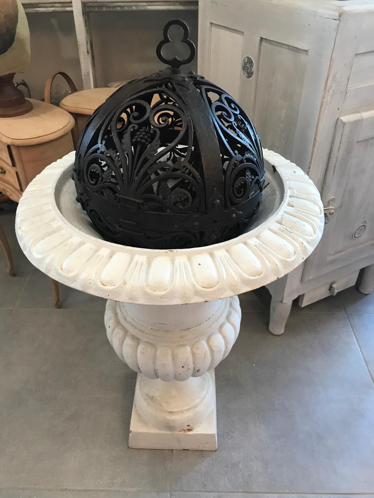 18th Century French Wrought Iron Decorative Ball 7