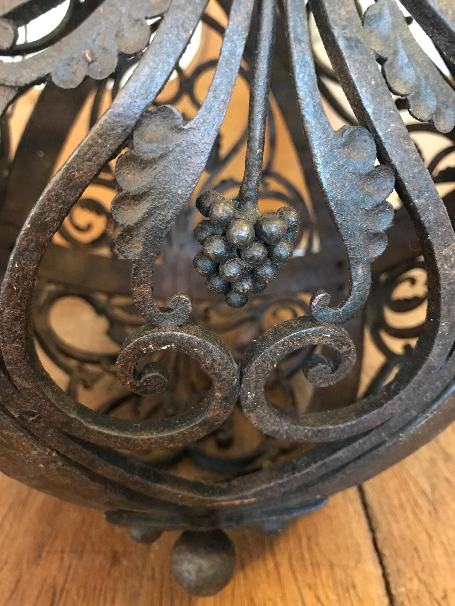 18th Century French Wrought Iron Decorative Ball 9