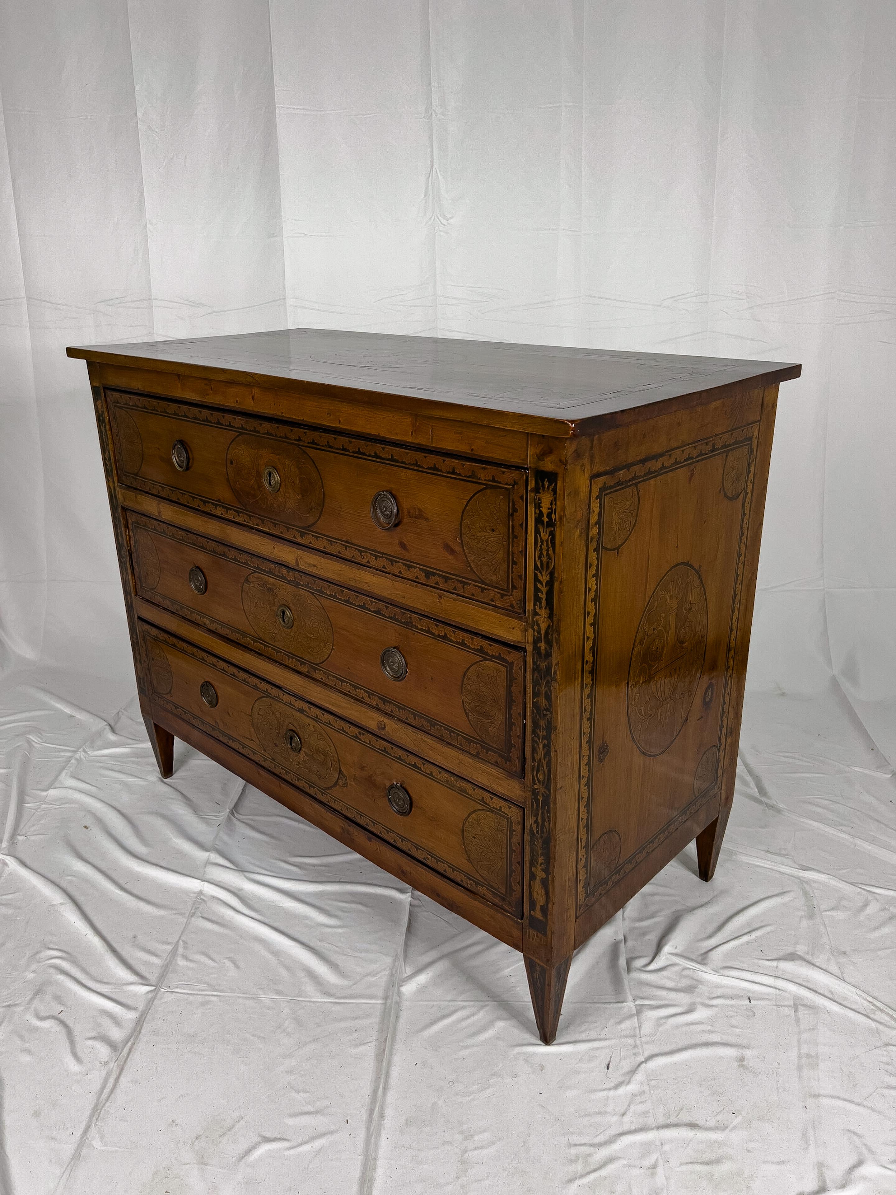 18th Century Fruitwood Italian Commode with Walnut Inlay For Sale 2