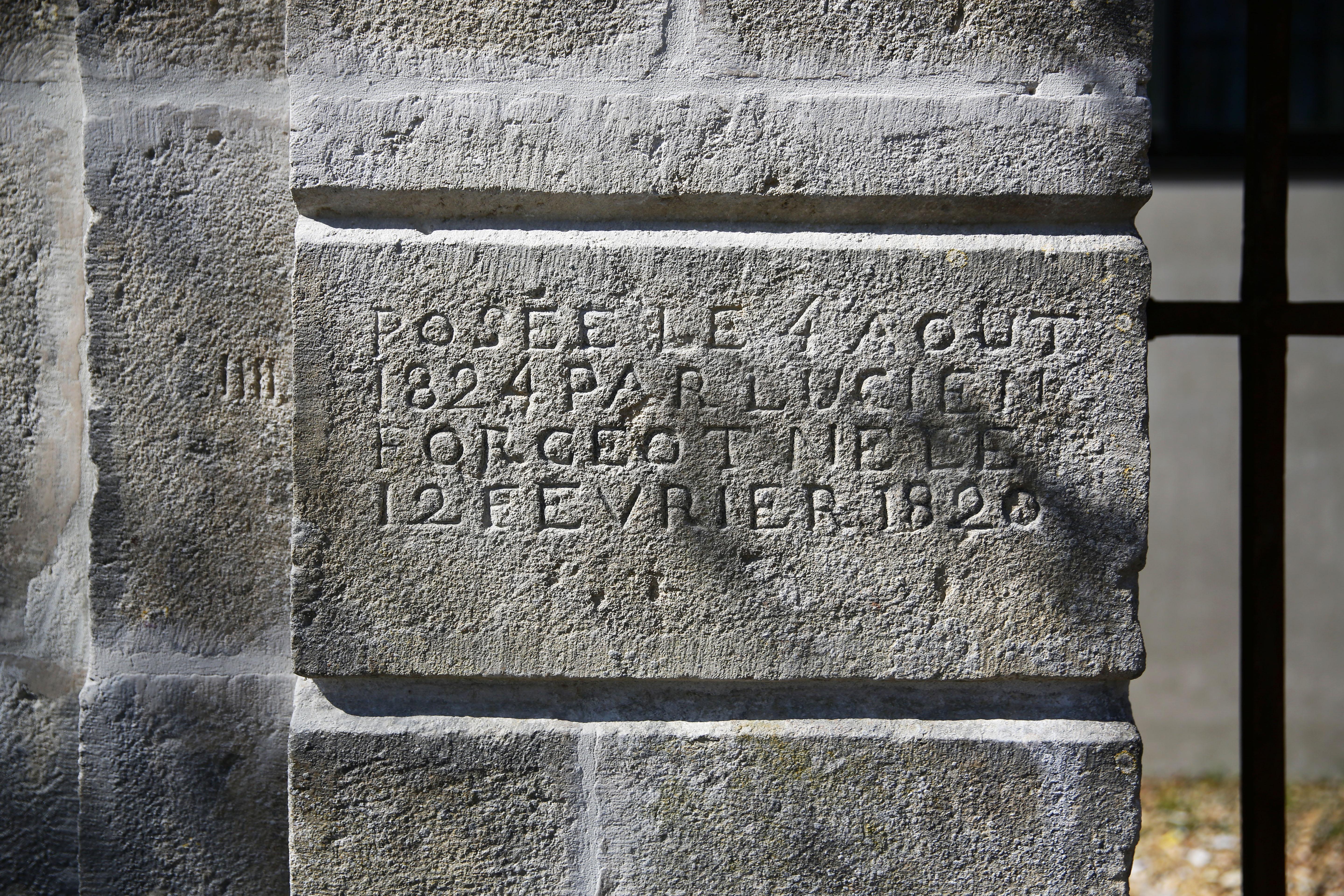 Monumental 19th Century Entrance Gateway Pillars 5