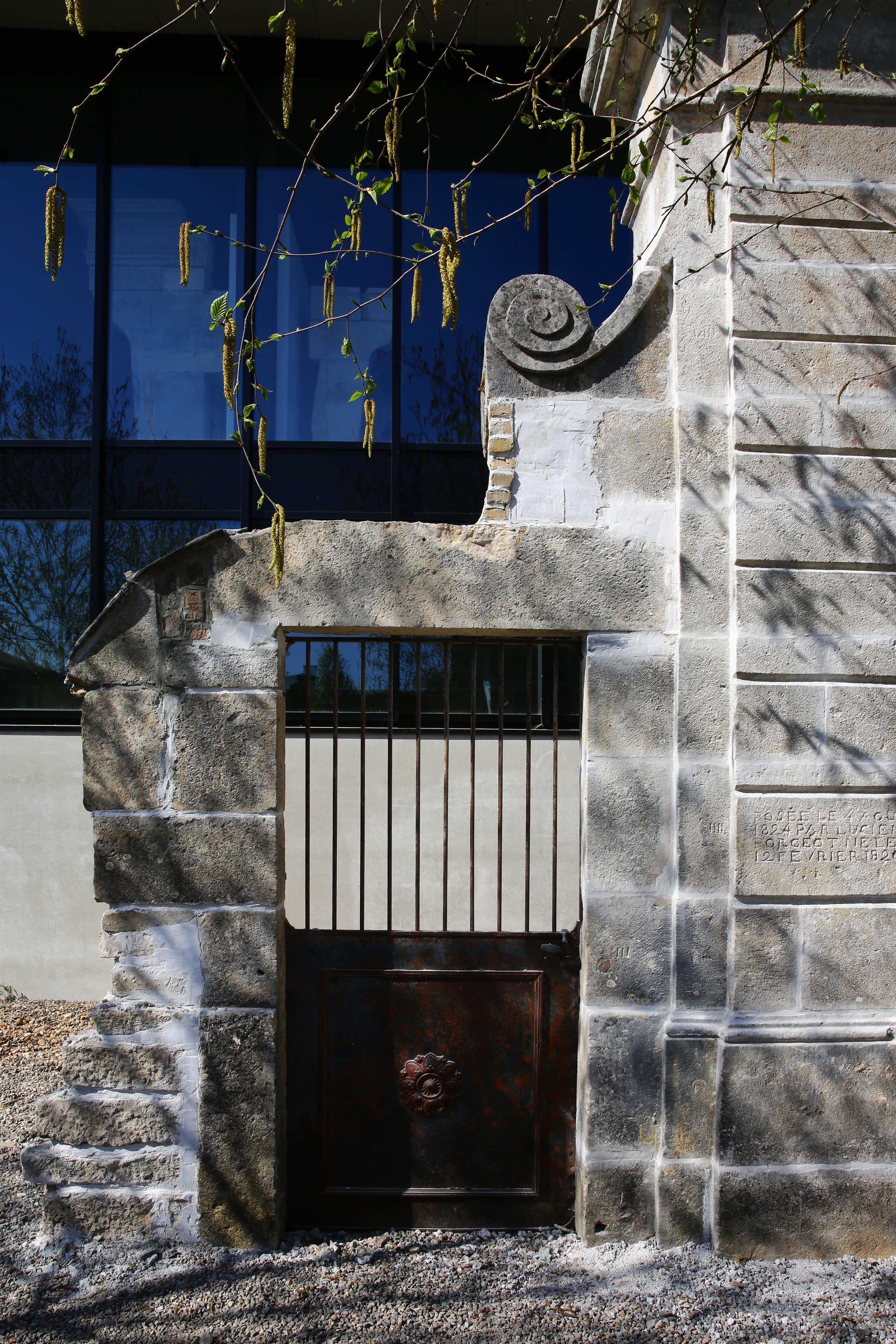 entrance pillars