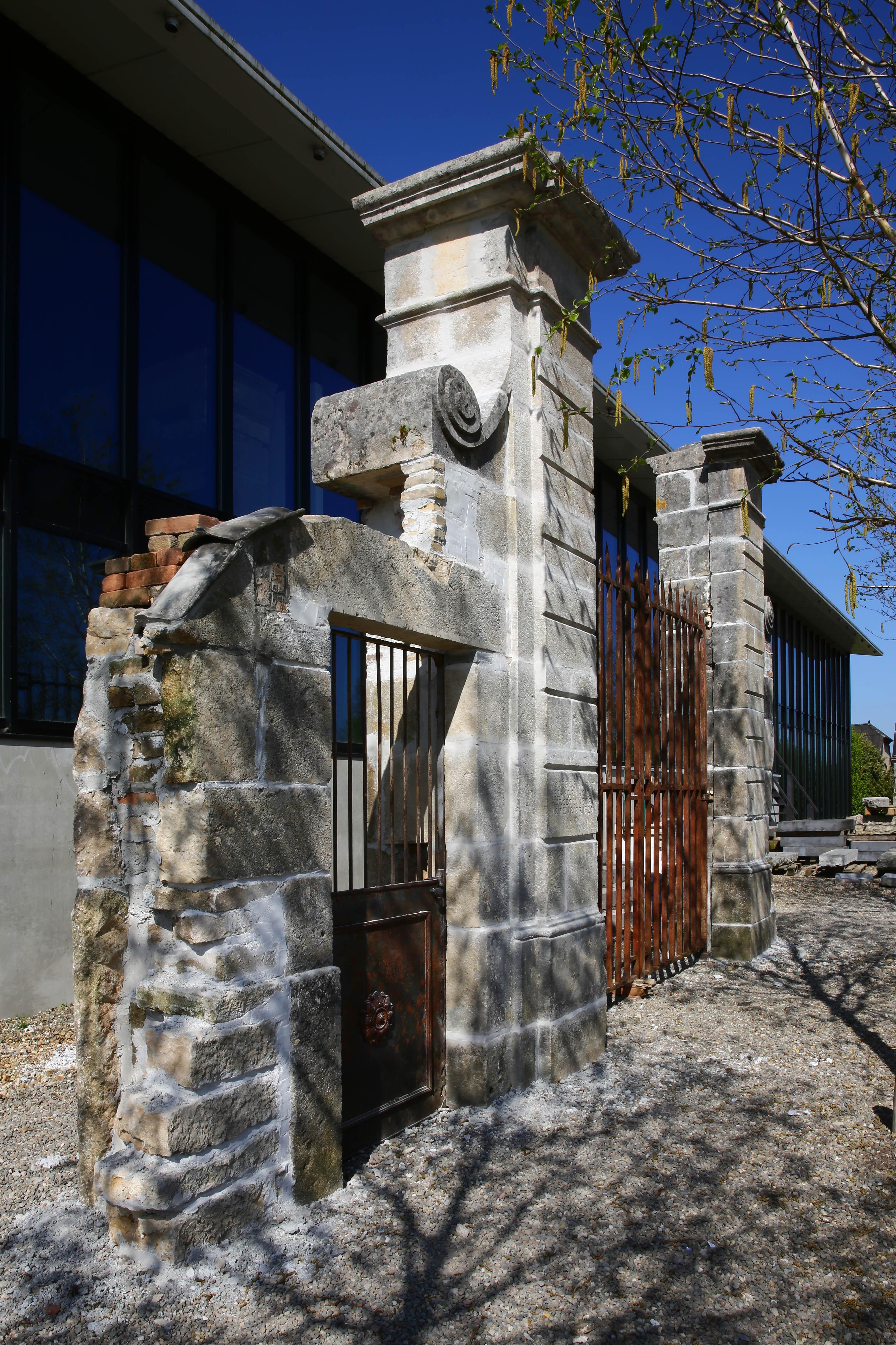 Limestone Monumental 19th Century Entrance Gateway Pillars