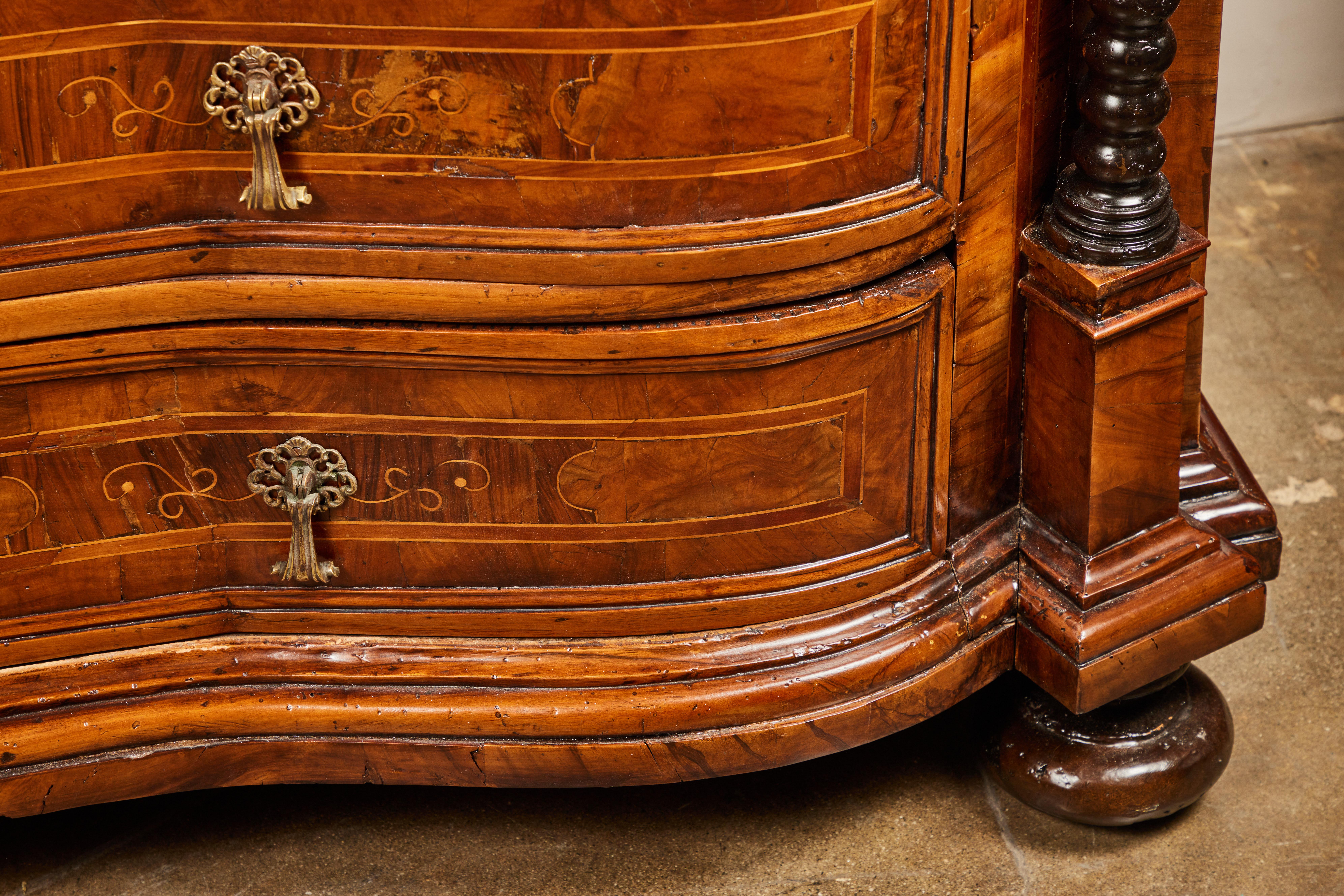 18th Century Genovese Commode For Sale 3