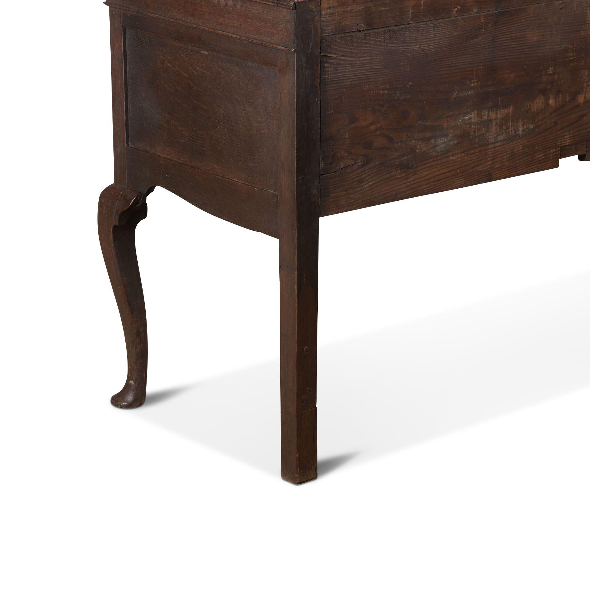 18th Century Geo III Oak and Mahogany Dresser For Sale 2