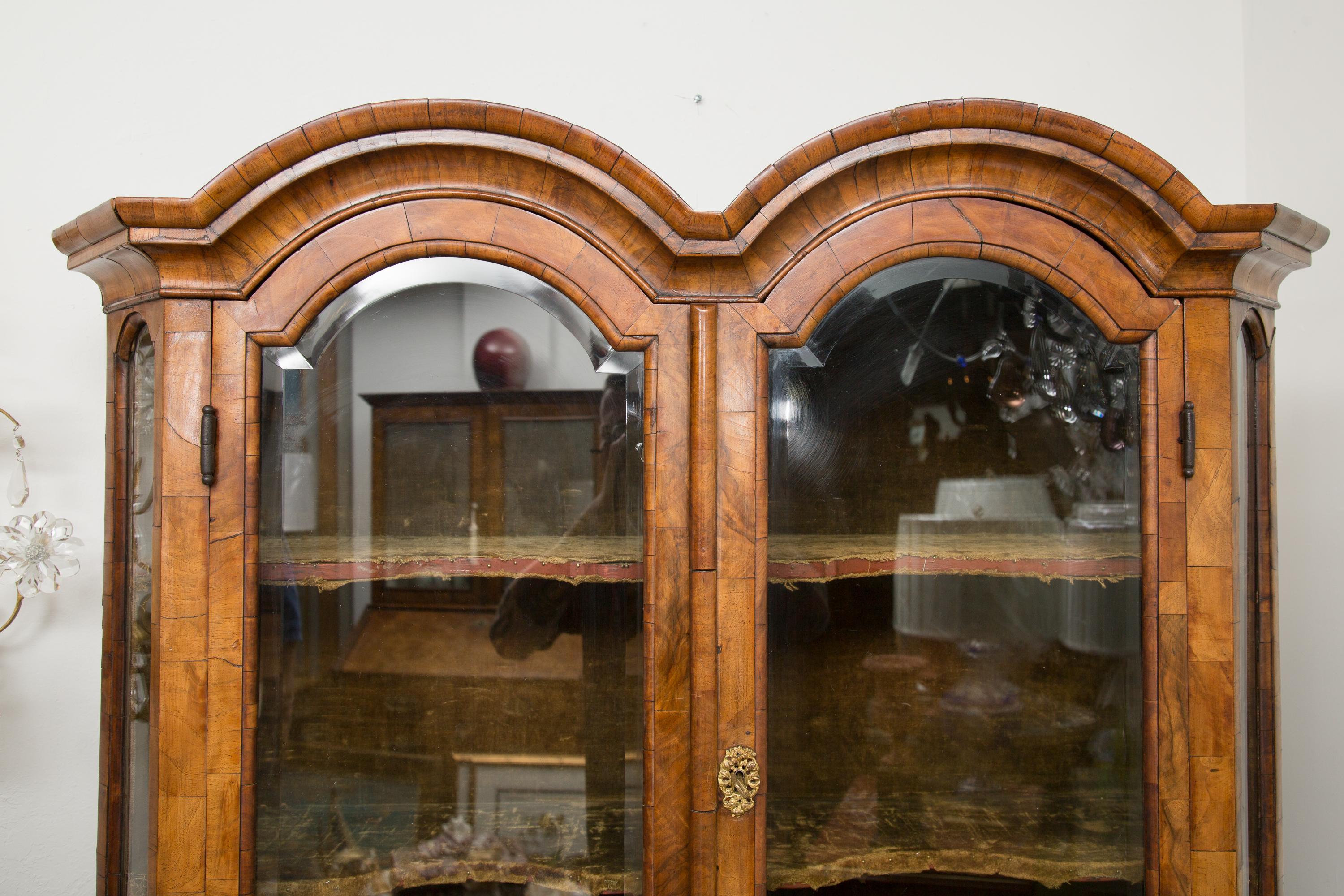18th Century George I Burled Walnut Double-Dome Cabinet 9