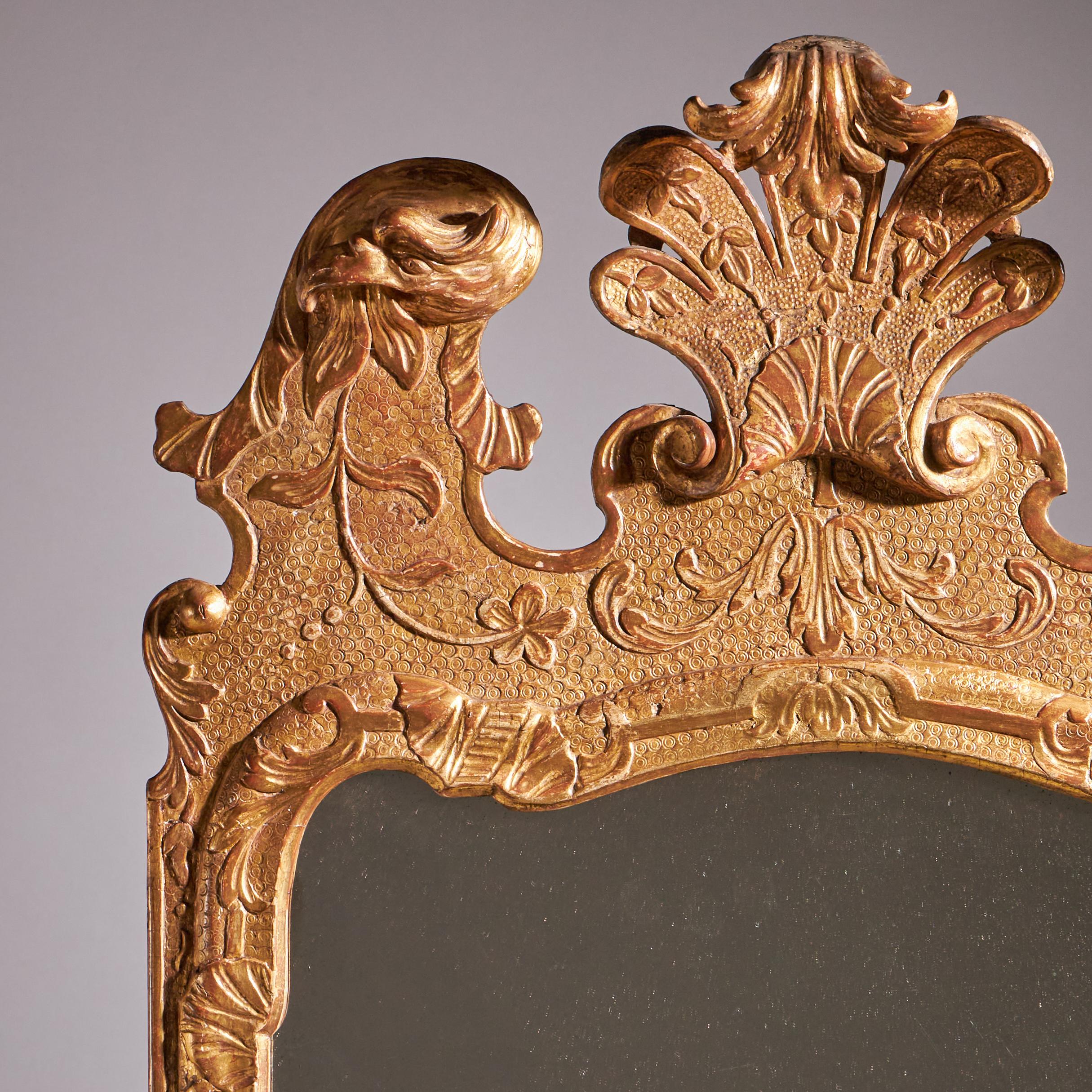 Miroir de pilier George I du 18e siècle en gesso doré, à la manière de John Belchier en vente 1