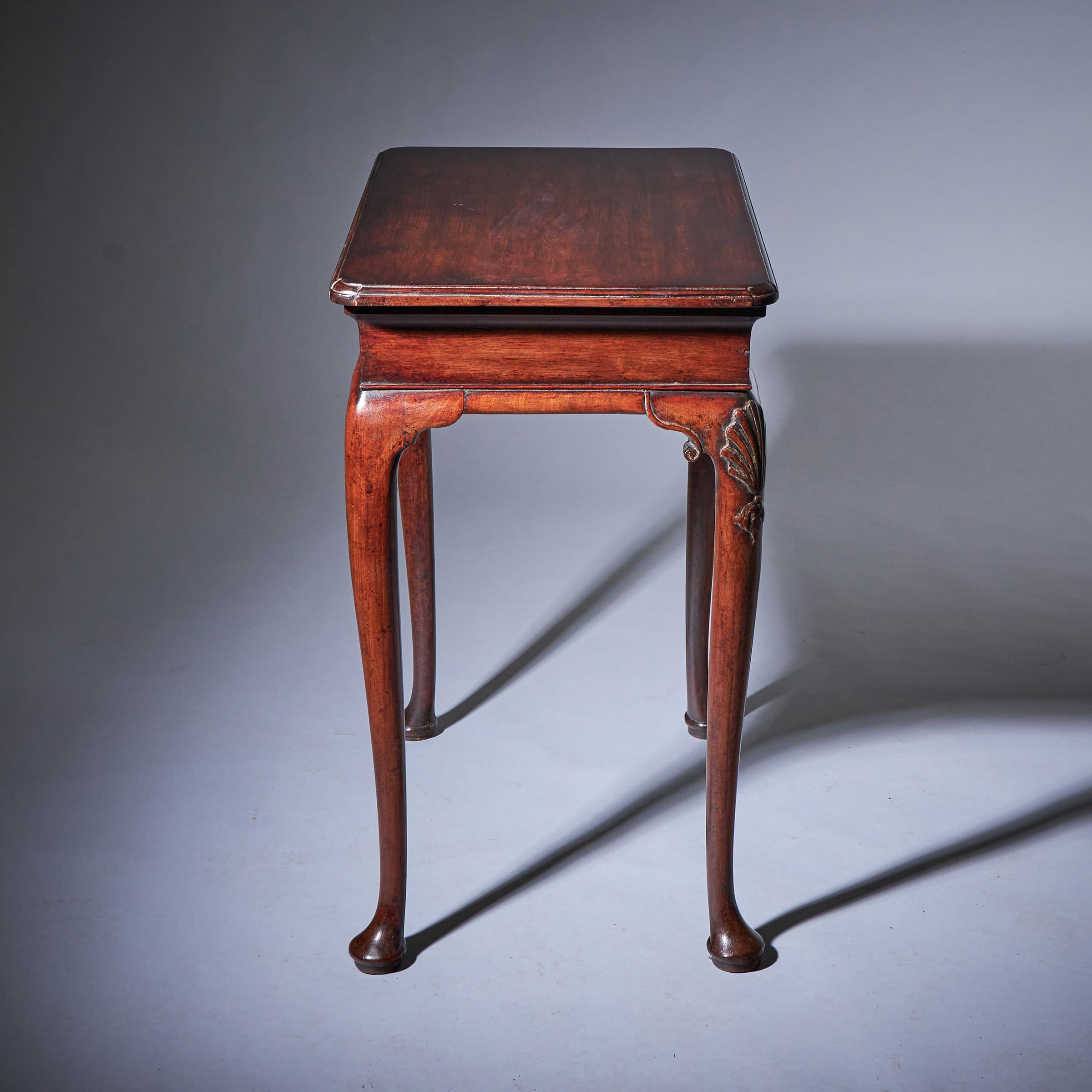 18th Century George I Mahogany Table of Diminutive Proportions, circa 1725 For Sale 1