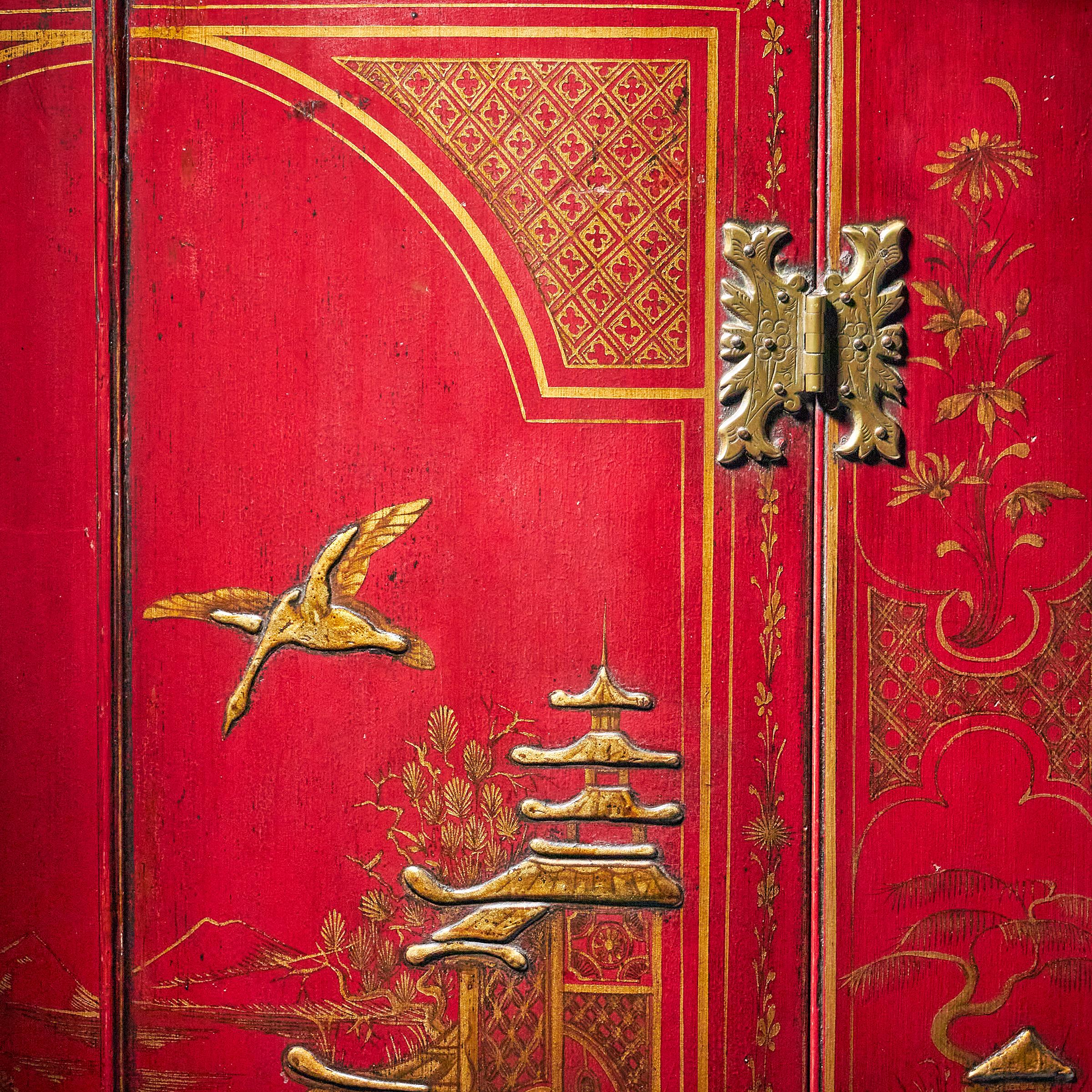 18th Century George II Scarlet/Red Japanned Corner Cupboard, Att. Giles Grendey For Sale 5