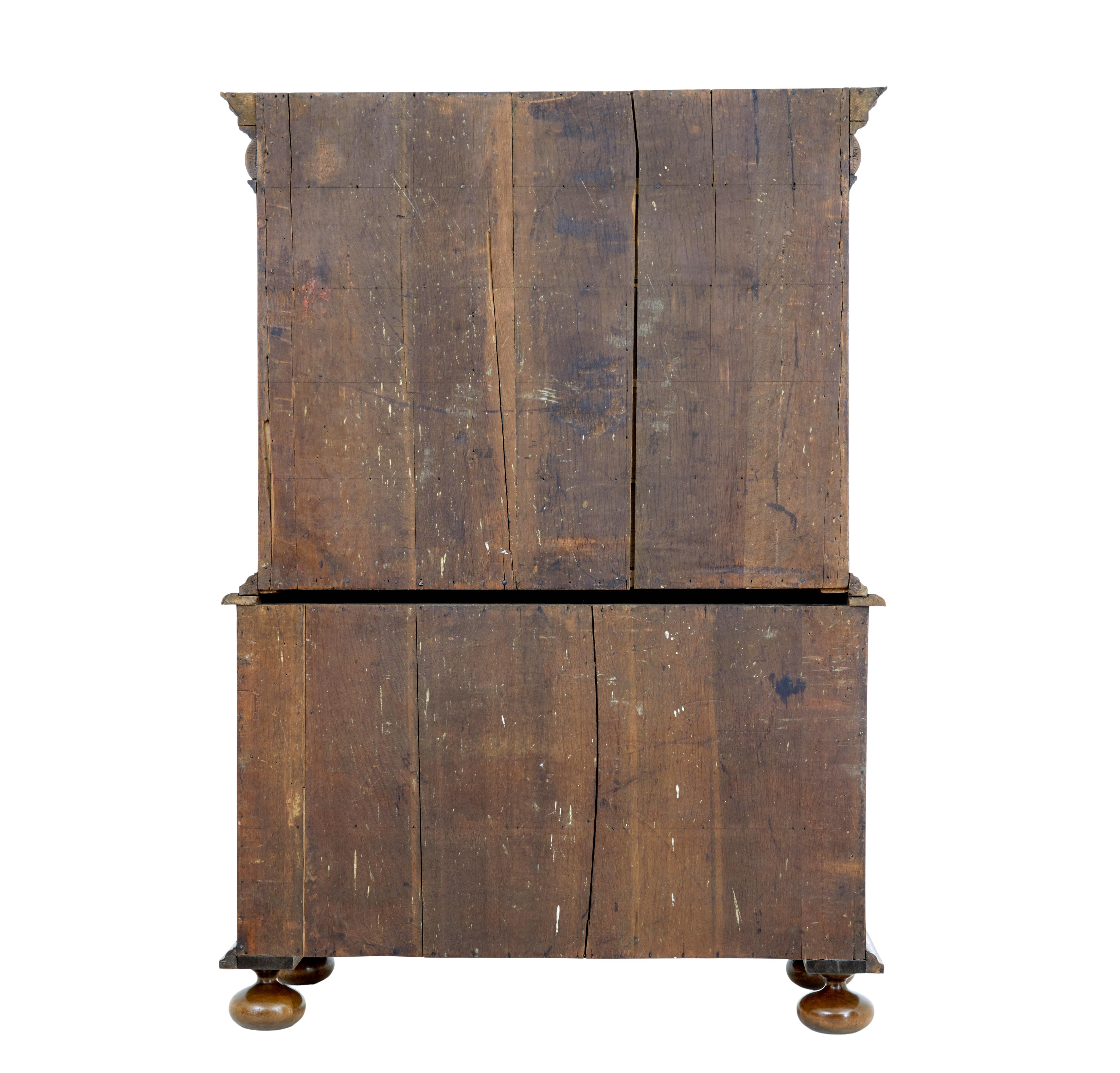 Cabinet sur coffre en noyer du XVIIIe siècle de George I en vente 1