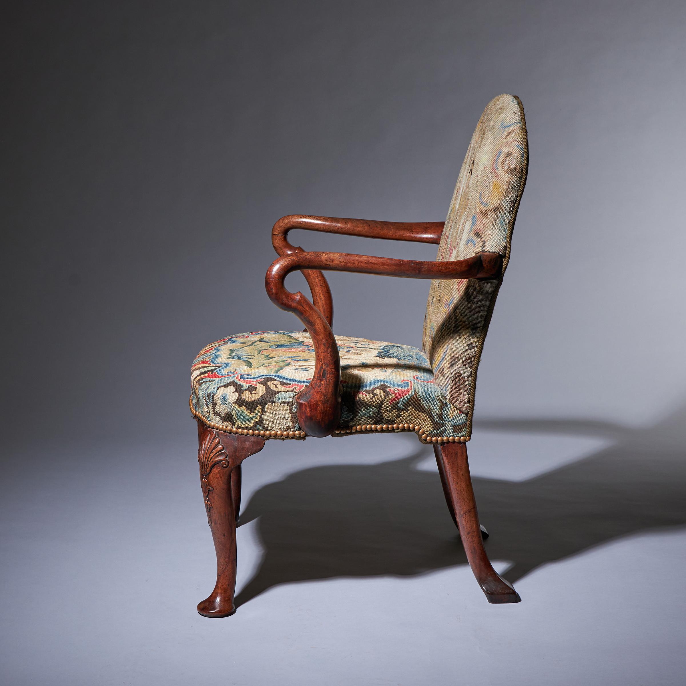 18th Century George I Walnut Shepherds Crook Armchair with Period Needlework In Good Condition For Sale In Oxfordshire, United Kingdom