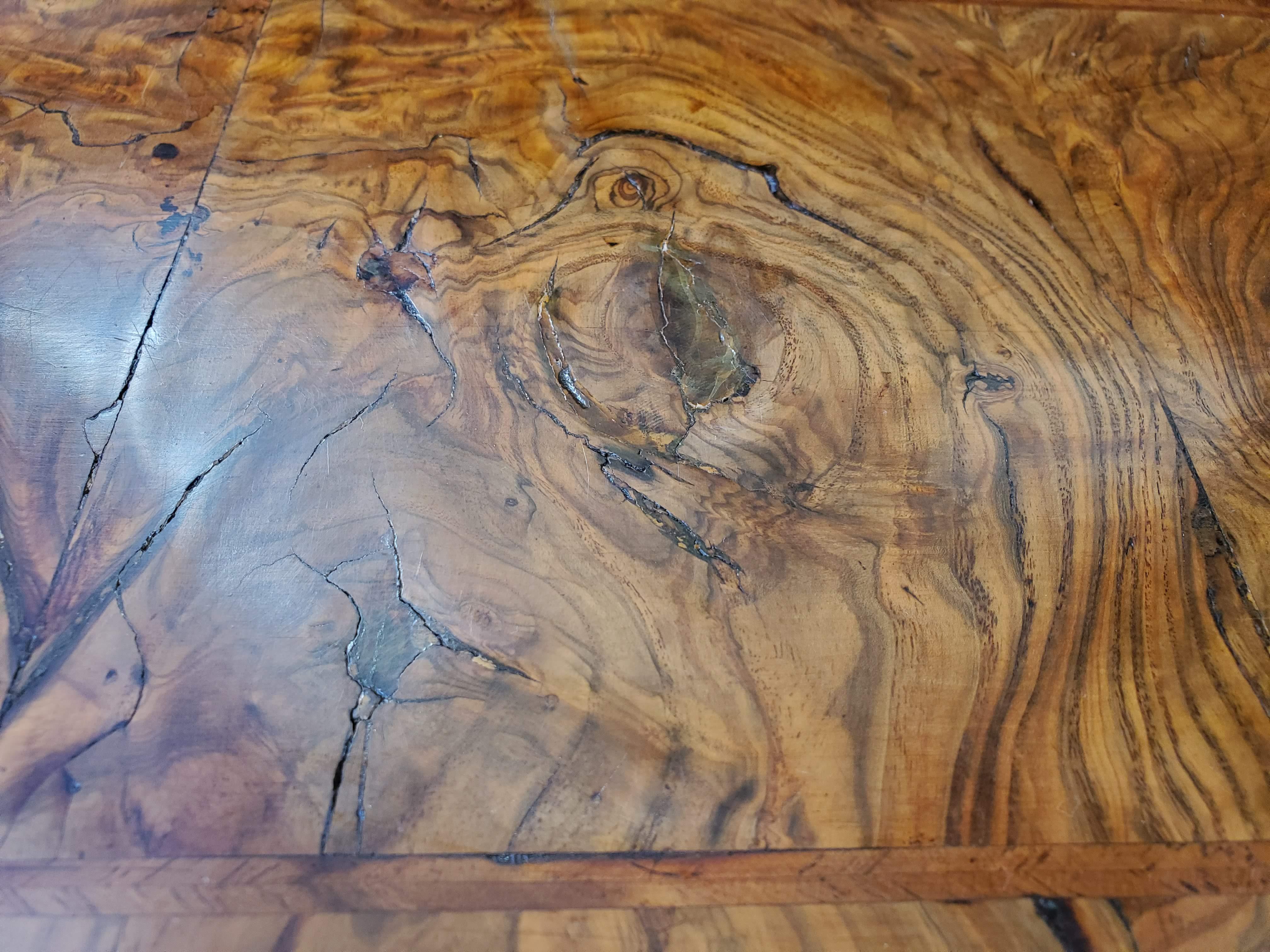 18th Century George II Burled Ash and Walnut Slant Top Desk 10