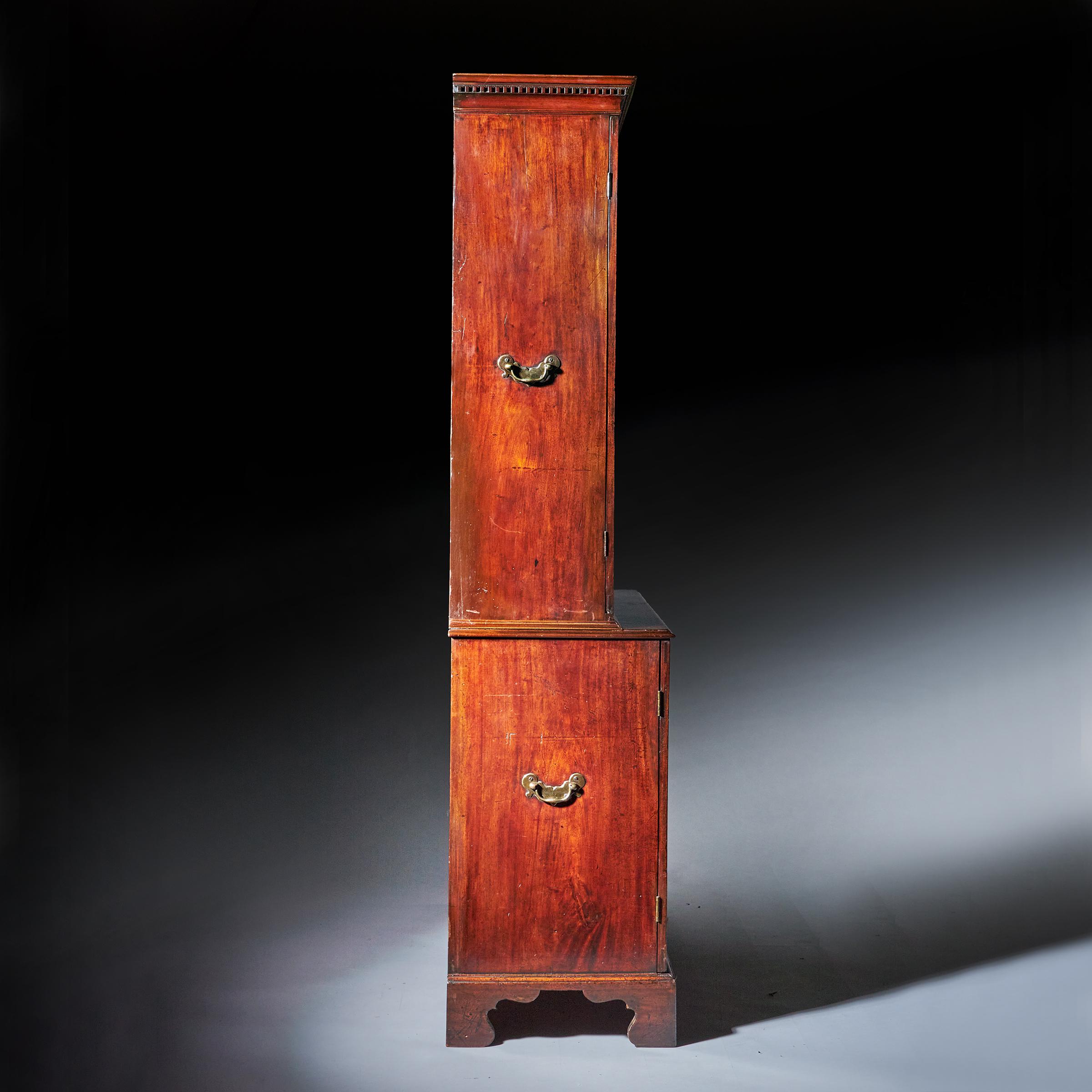 18th Century George II Chippendale Period Two Door Mahogany Glazed Bookcase In Good Condition In Oxfordshire, United Kingdom