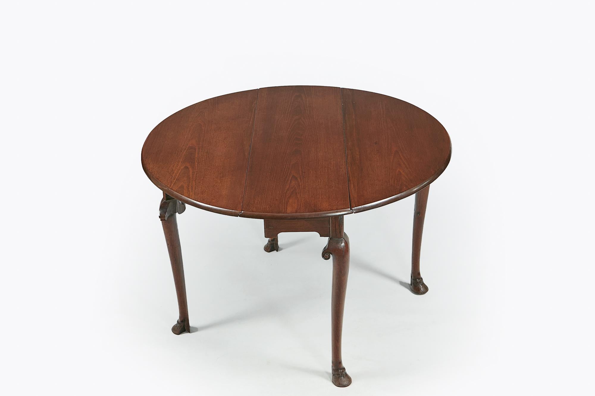 18th century drop leaf table