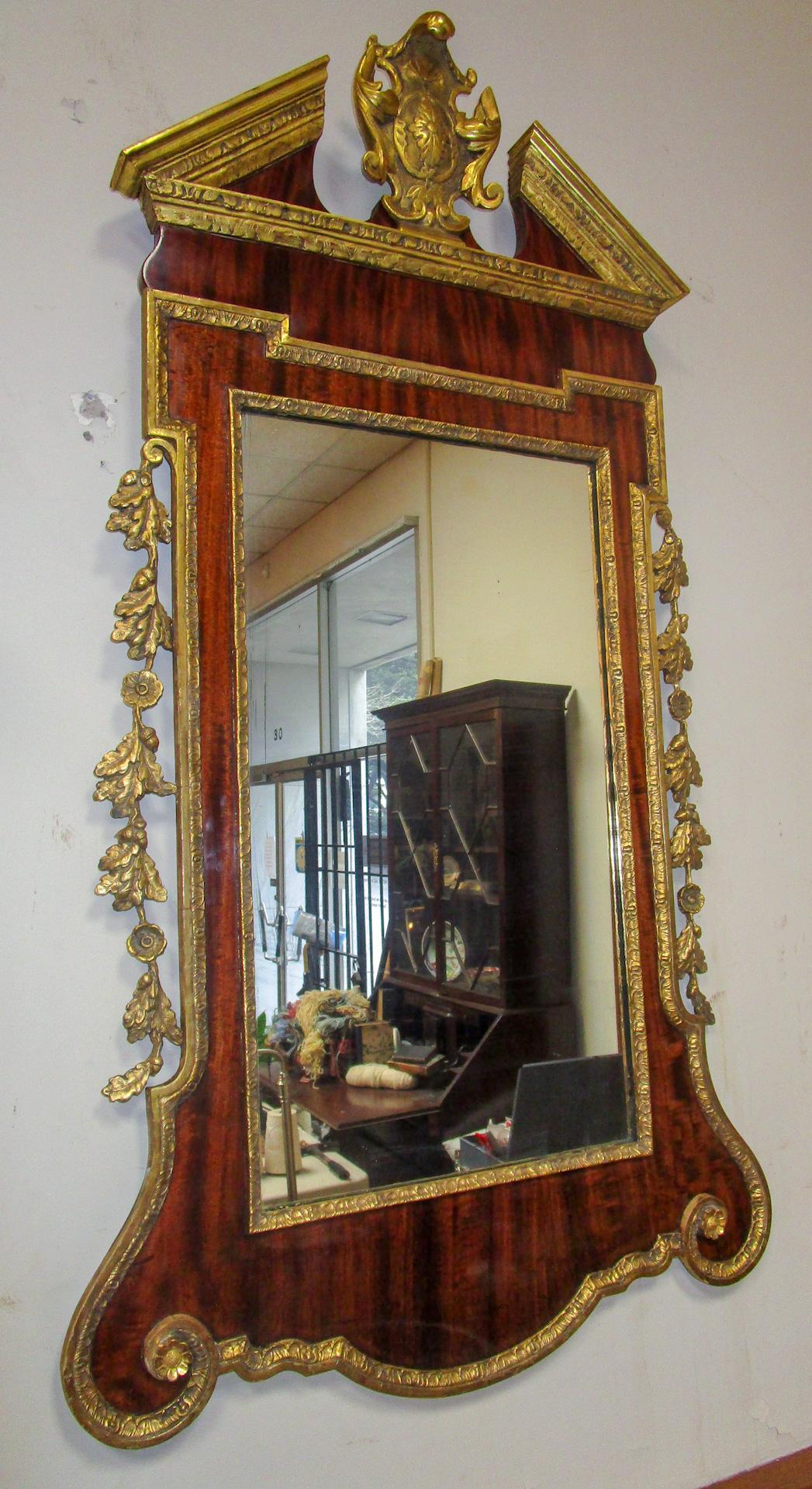 18th Century George II Mahogany and Carved Giltwood Wall Mirror 6